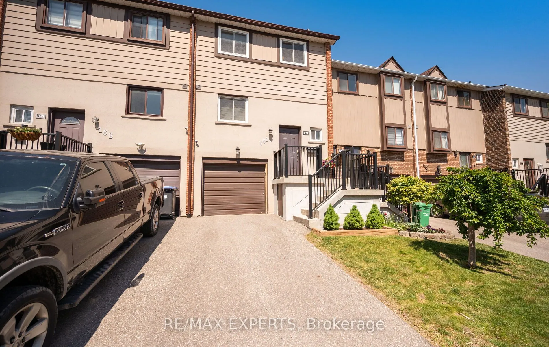 161 Moregate Crescent #15