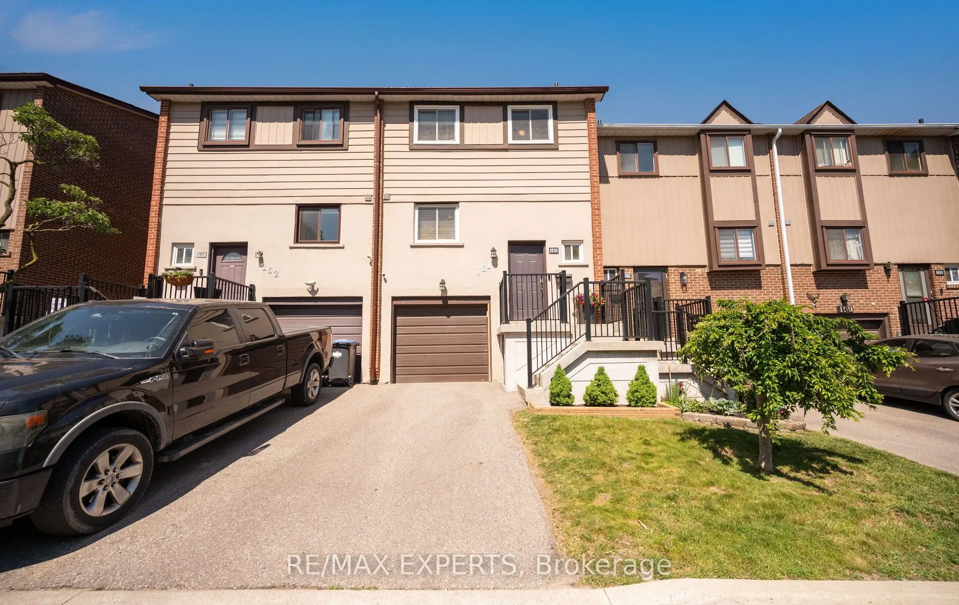 161 Moregate Crescent #15