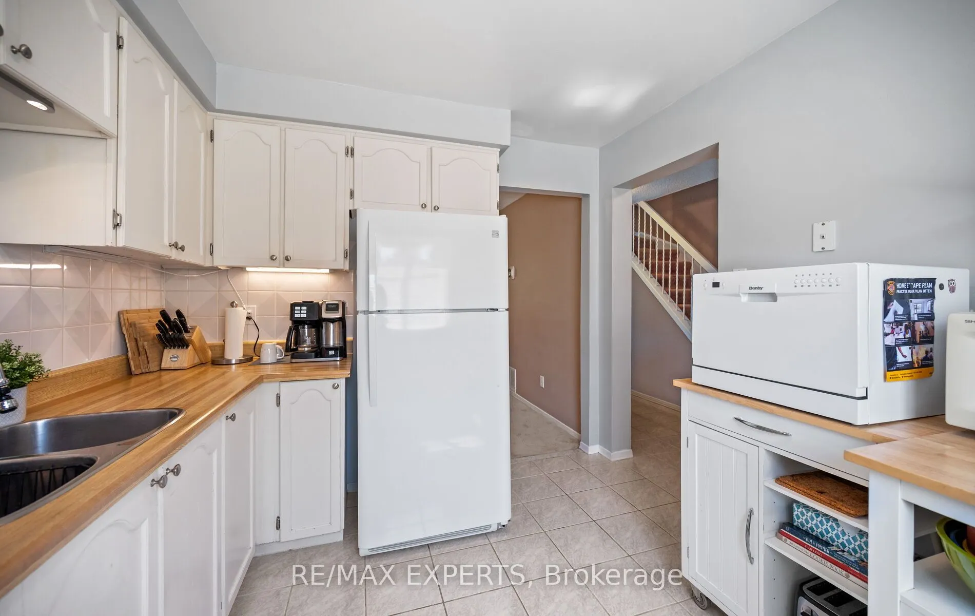 161 Moregate Crescent #15