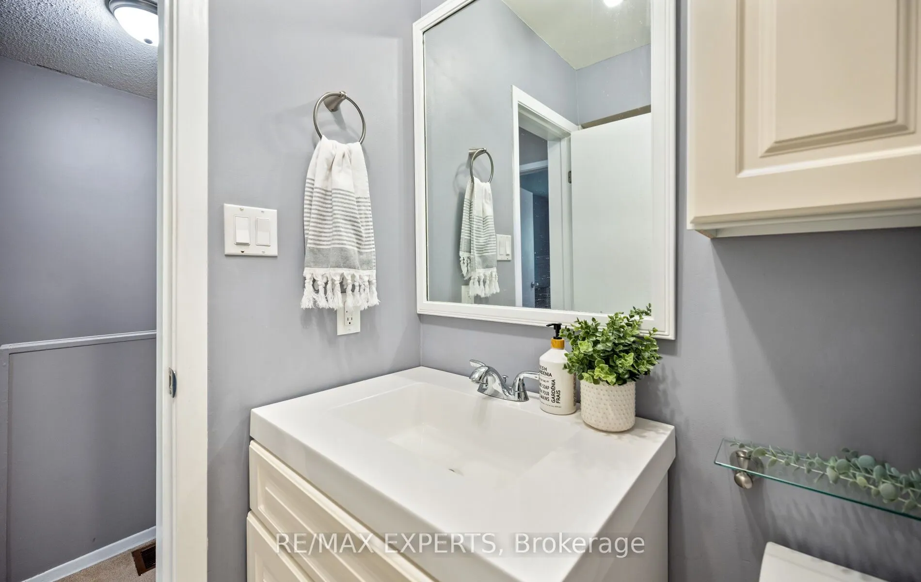 161 Moregate Crescent #15