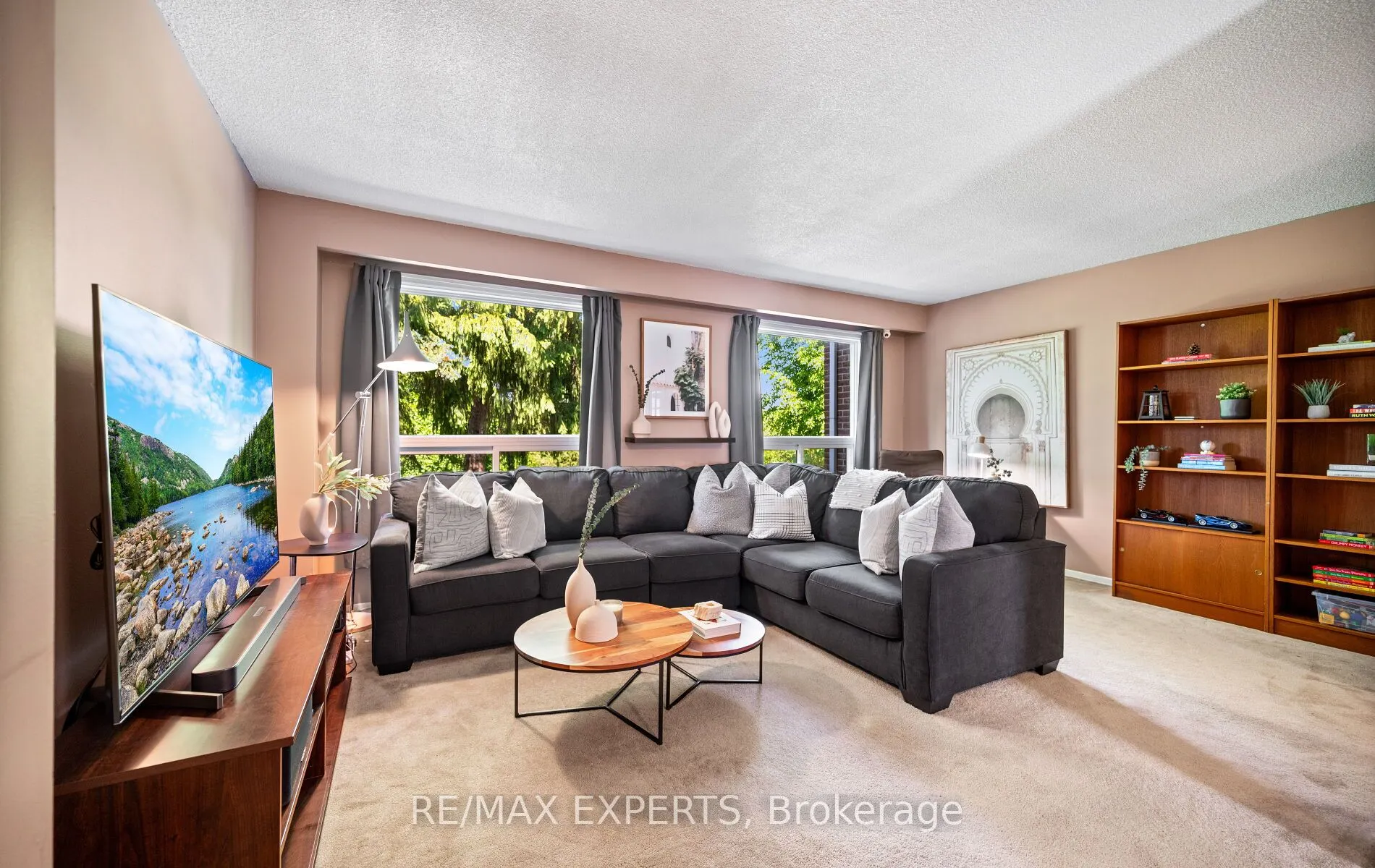 161 Moregate Crescent #15