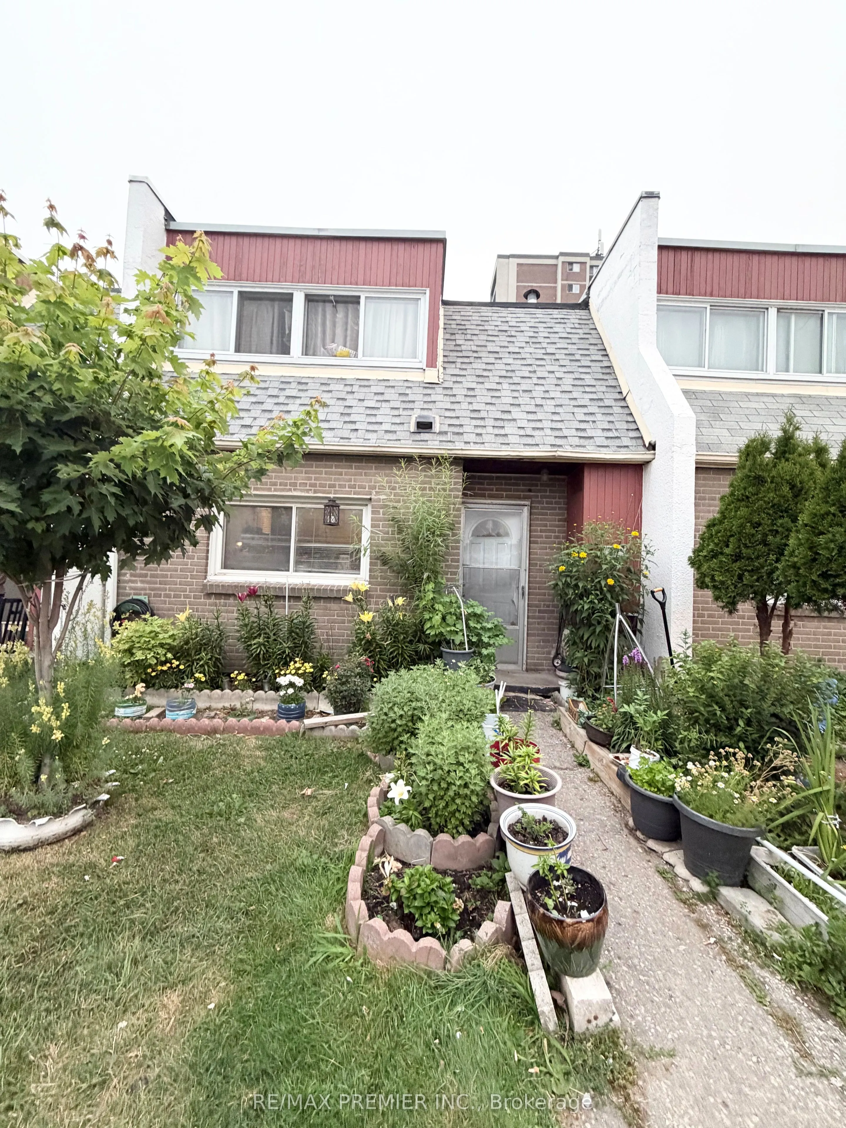 2901 Jane Street #52
