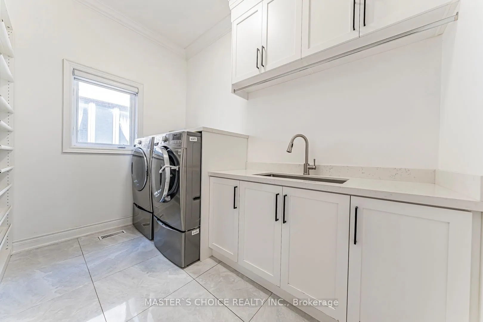 2357 Rideau Drive