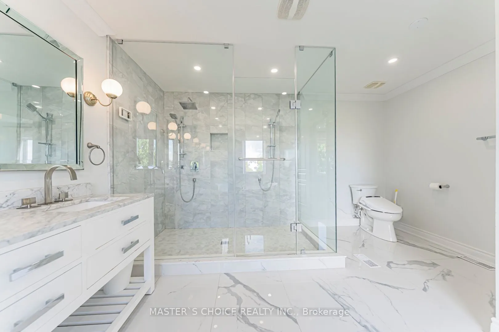 2357 Rideau Drive