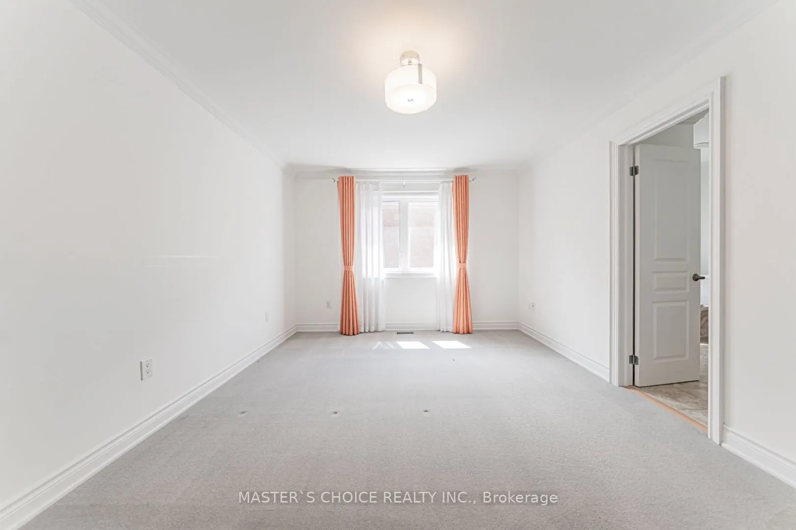 2357 Rideau Drive
