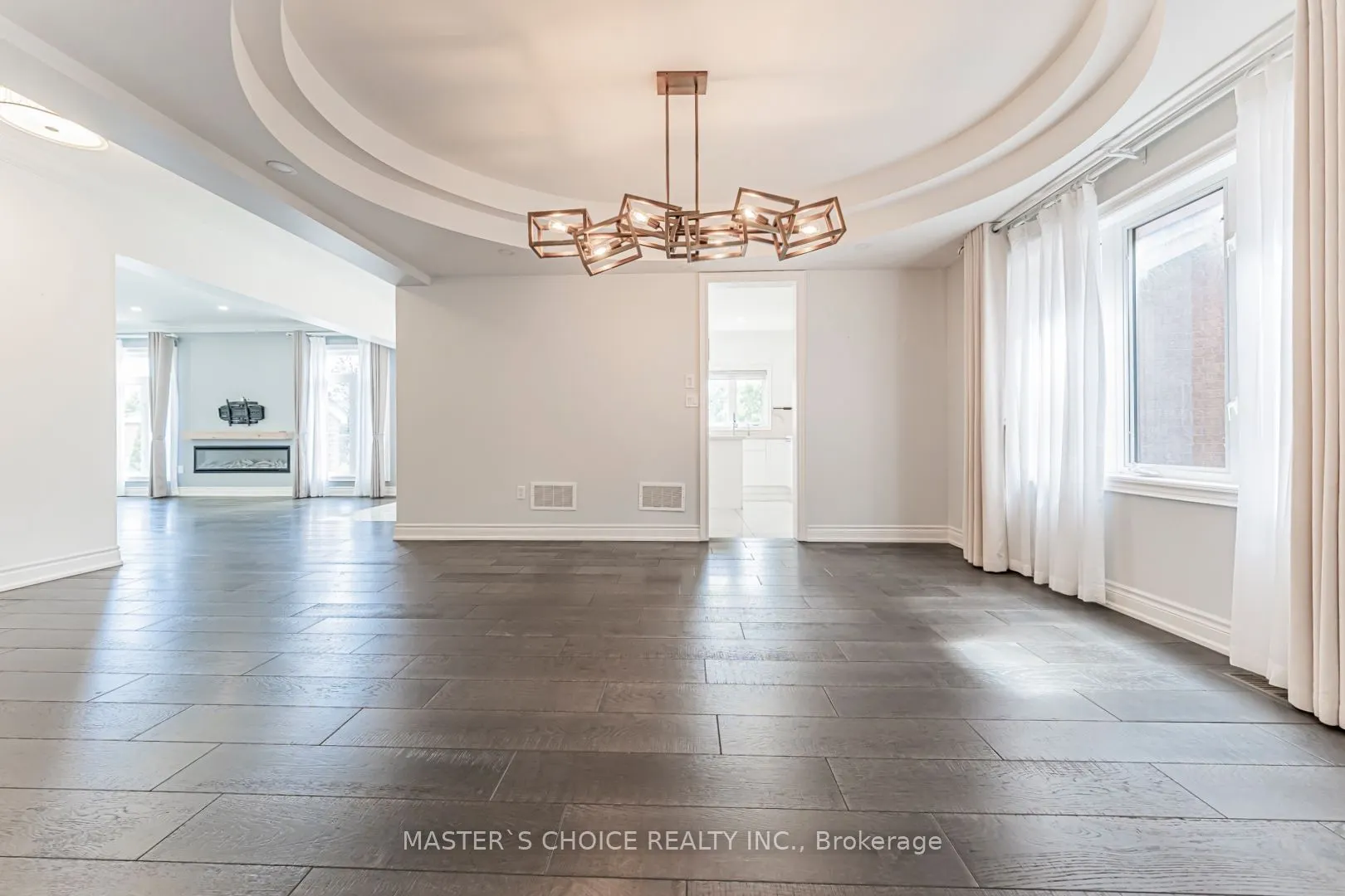2357 Rideau Drive