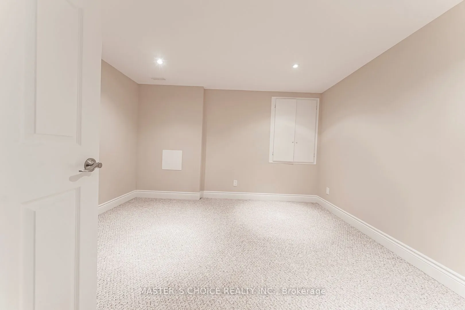 2357 Rideau Drive