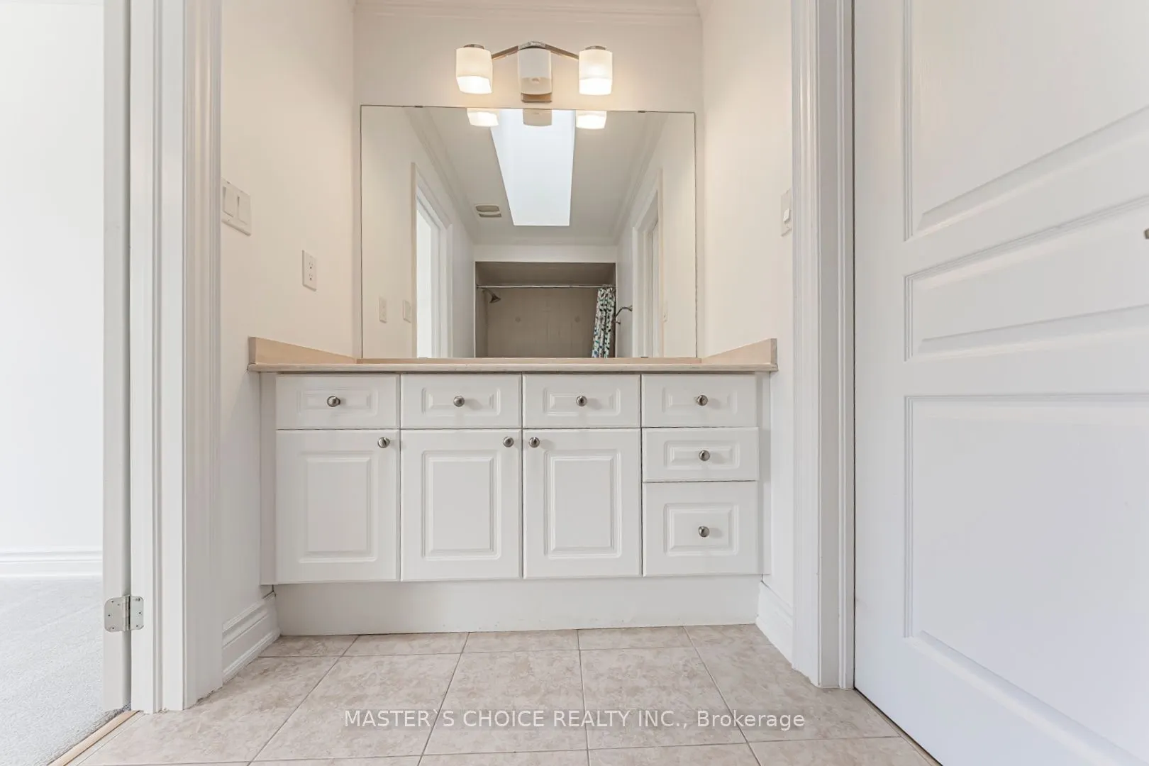 2357 Rideau Drive