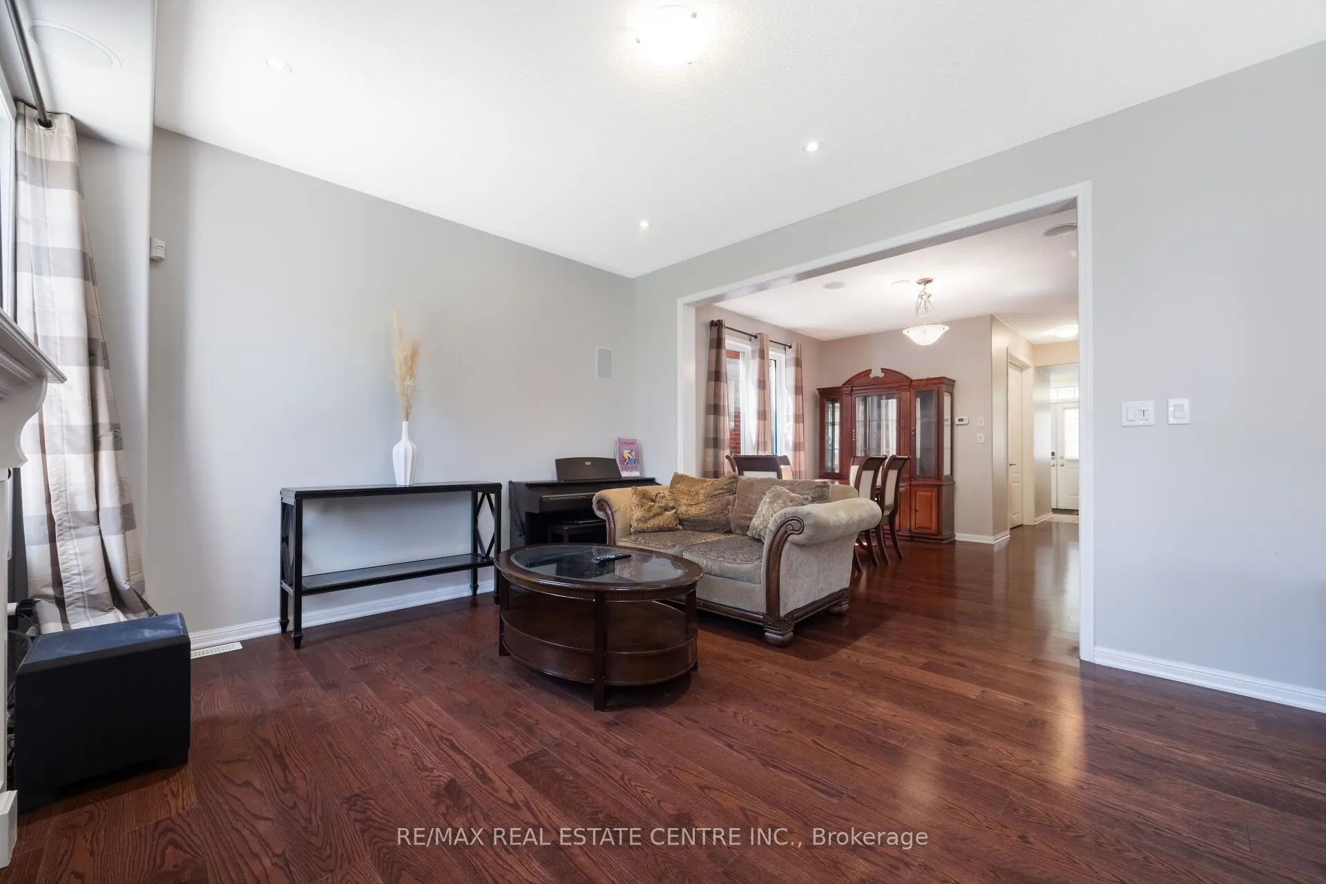 58 Seafair Crescent