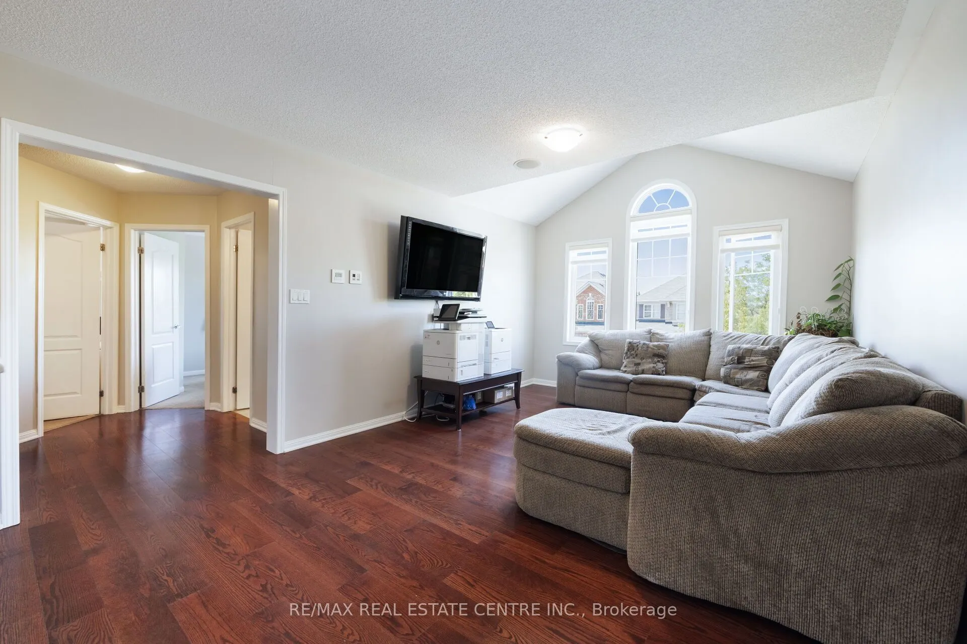 58 Seafair Crescent