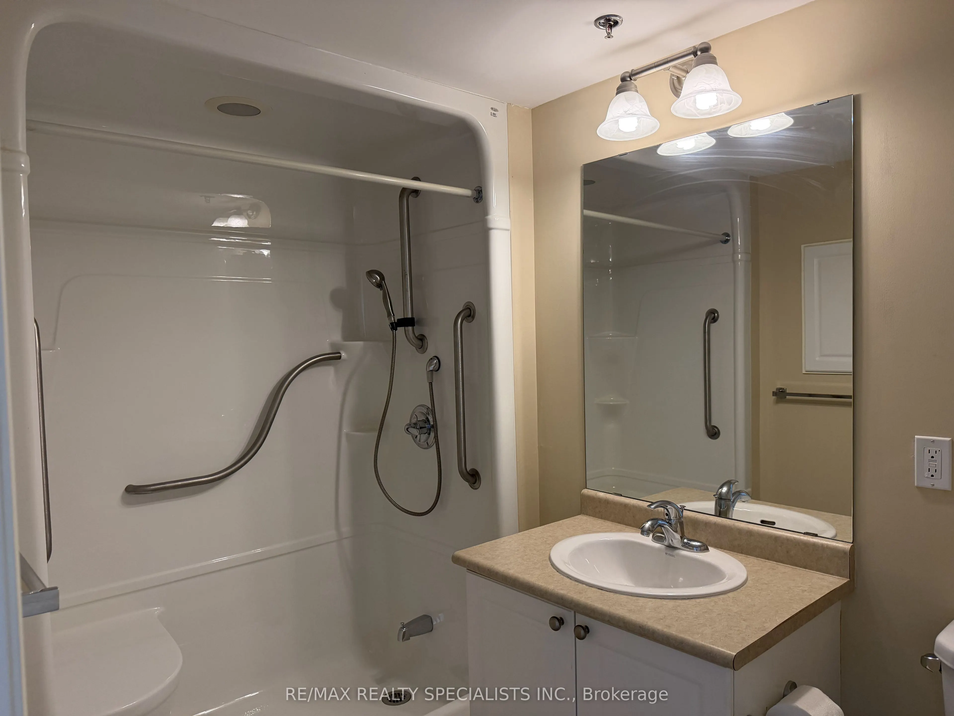810 Scollard Court #1007