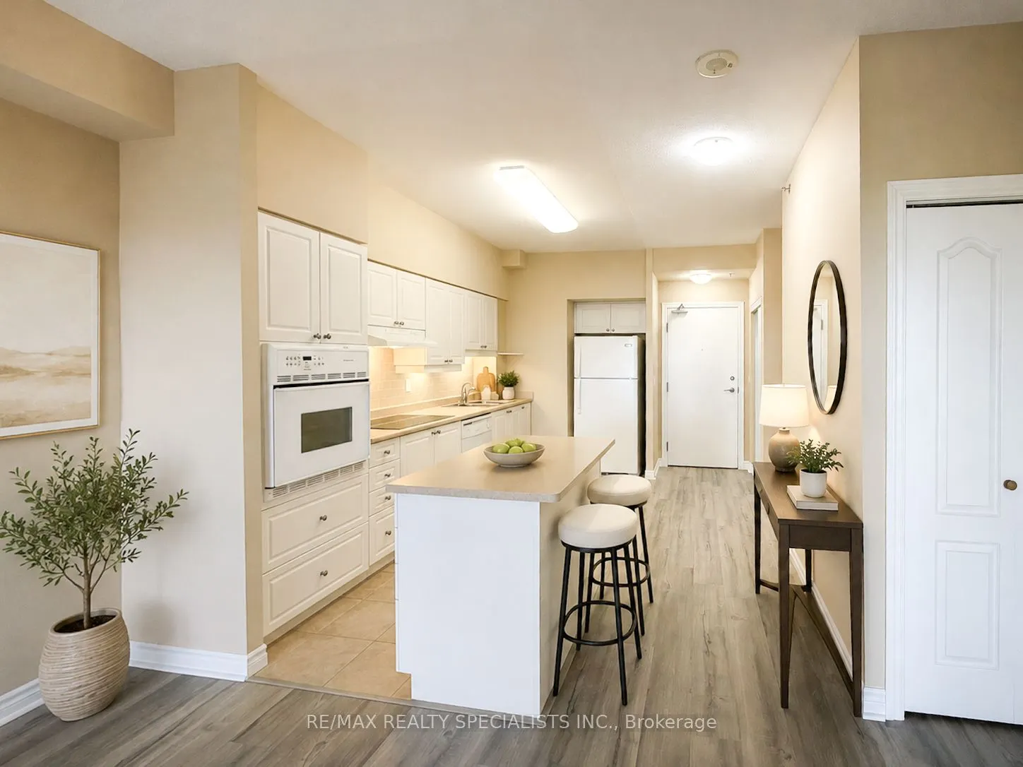 810 Scollard Court #1007