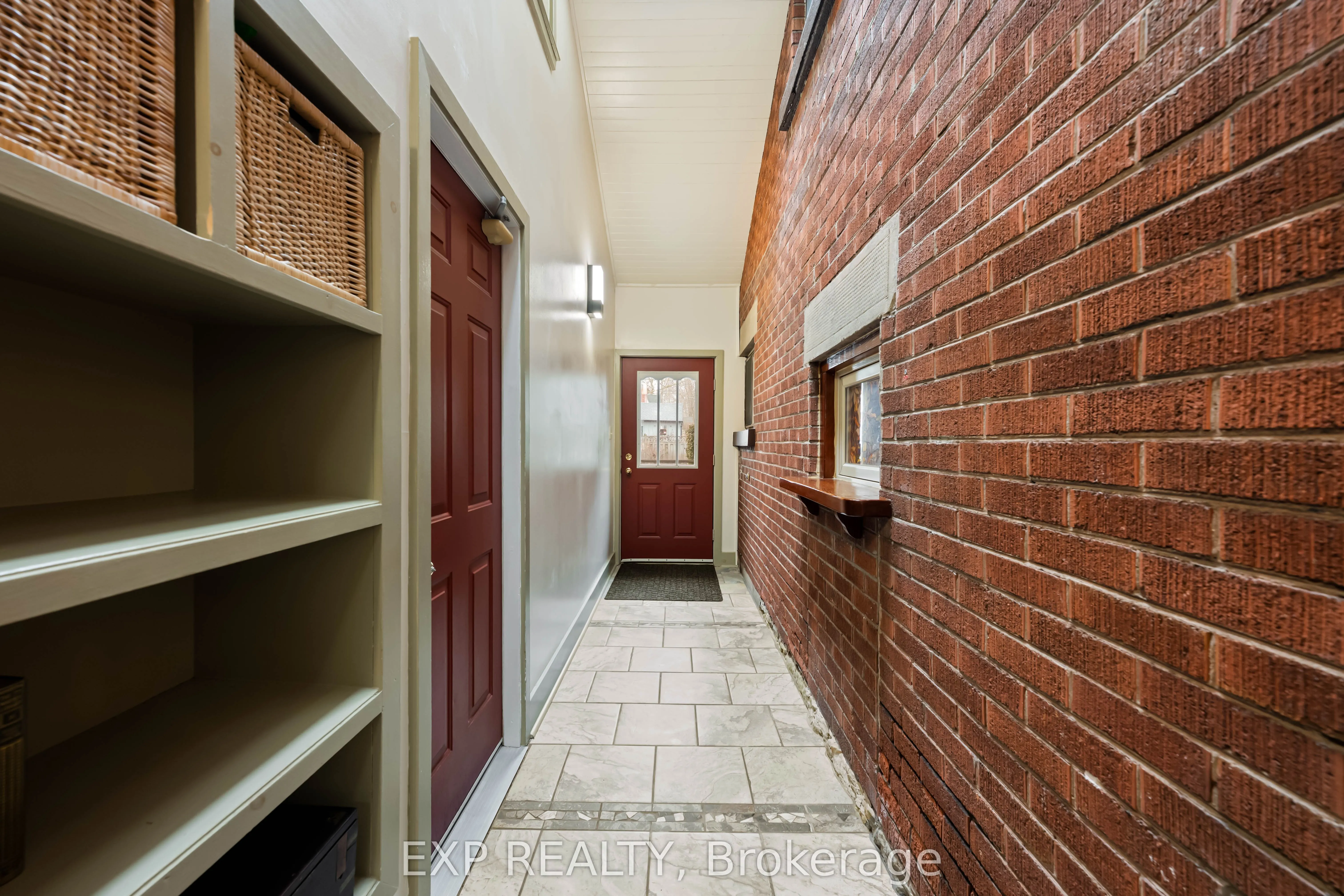 9 Wellington Street