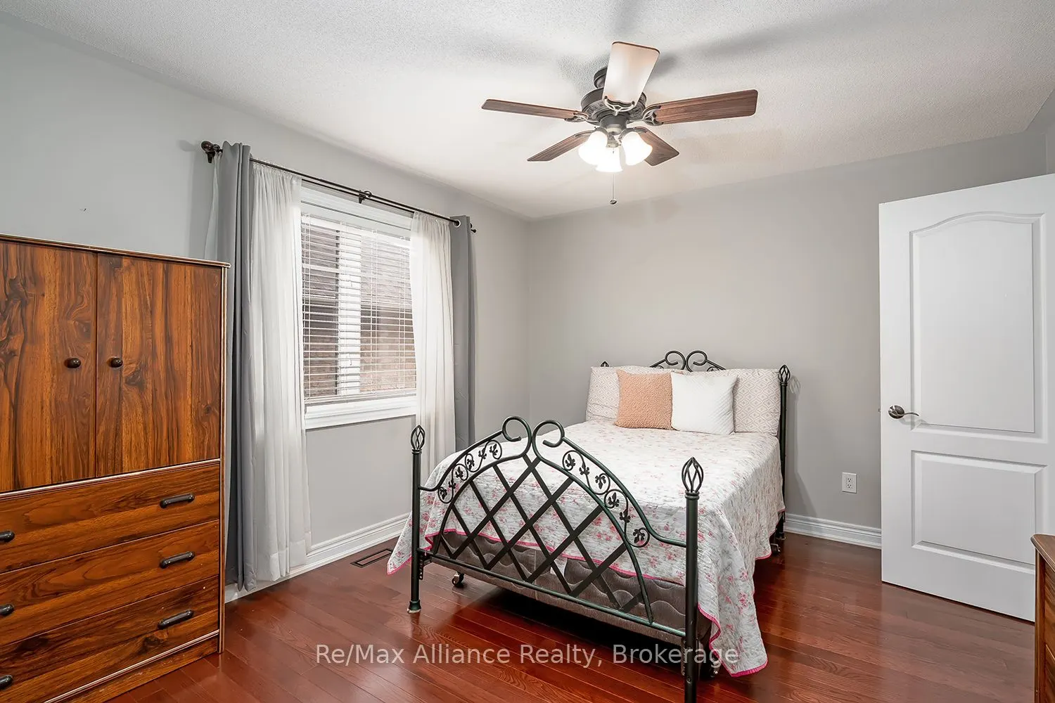 1367 Arrowhead Road