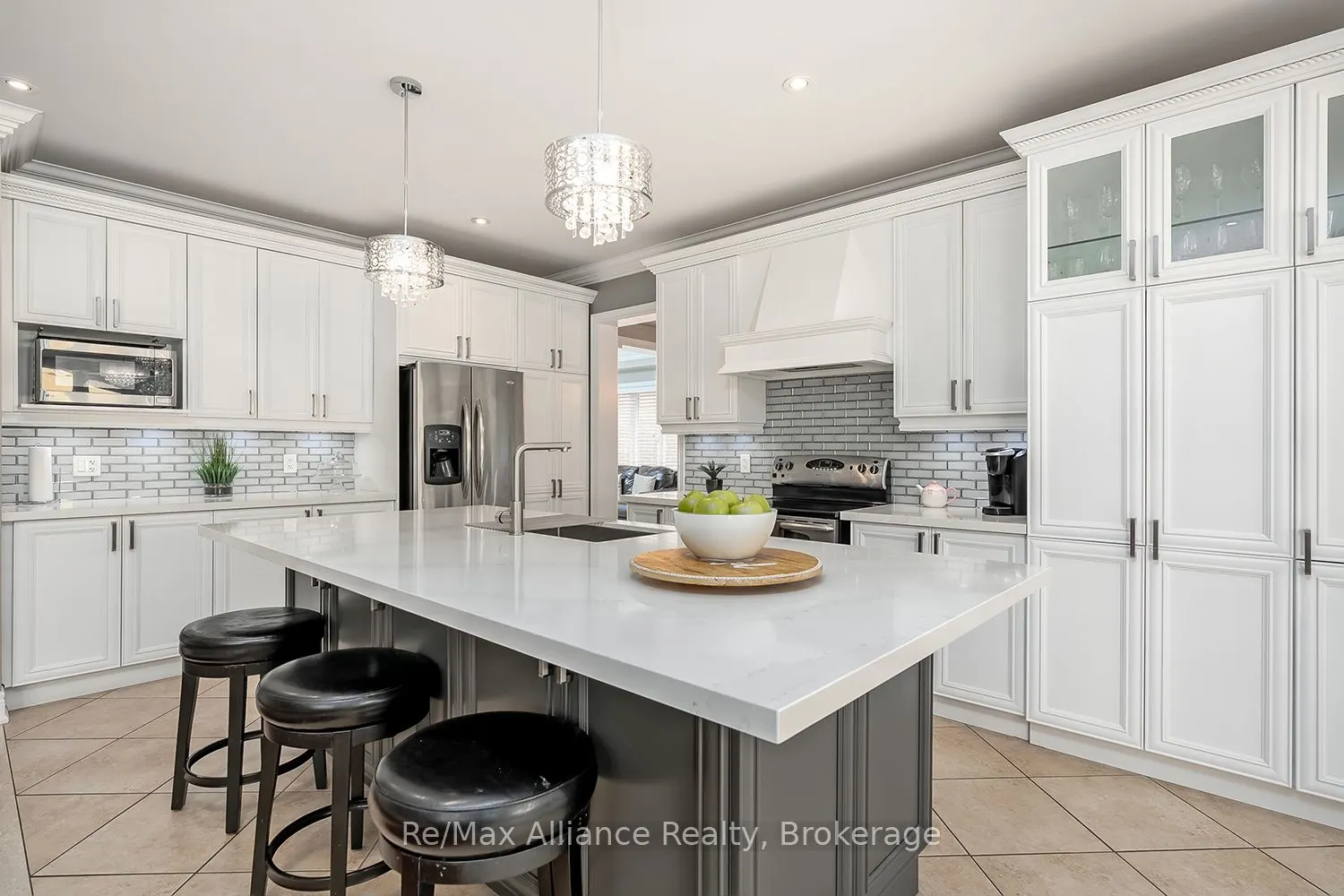 1367 Arrowhead Road