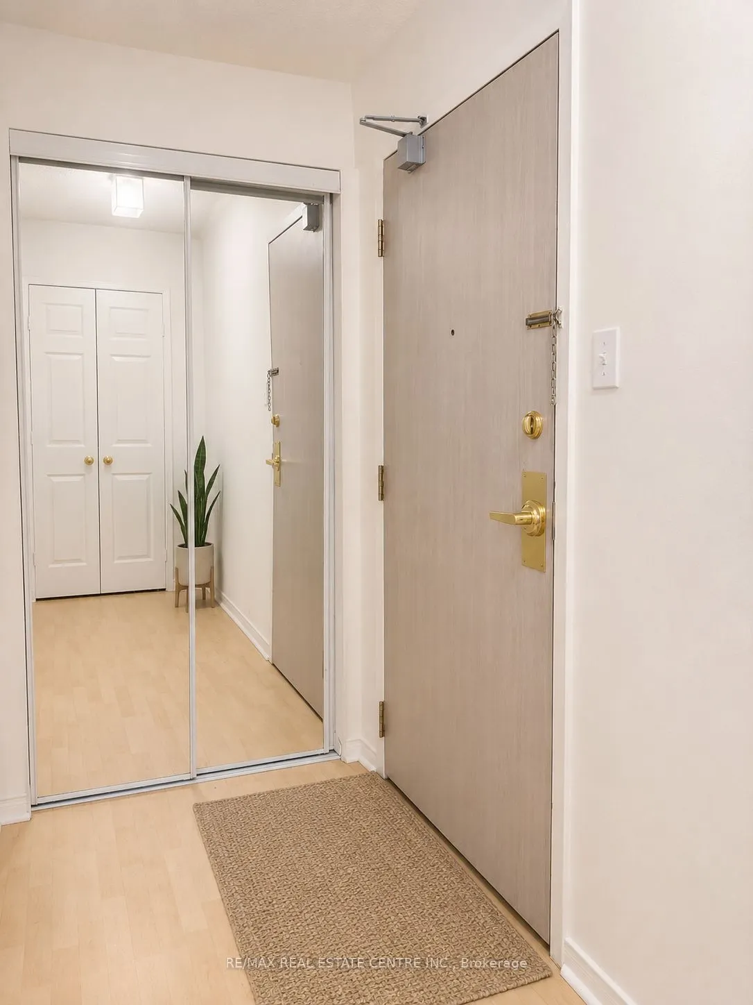 2177 Burnhamthorpe Road W #1007