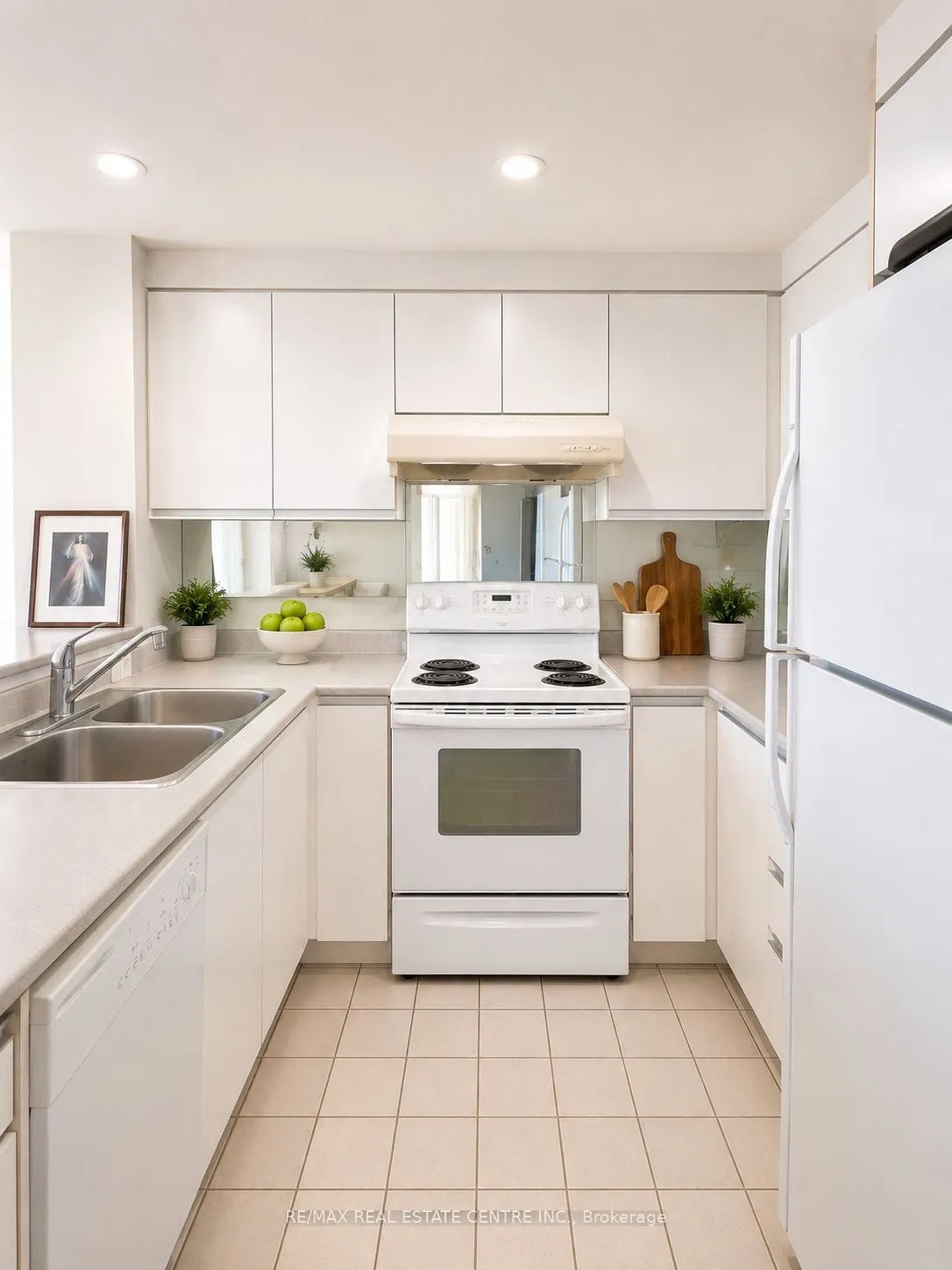 2177 Burnhamthorpe Road W #1007