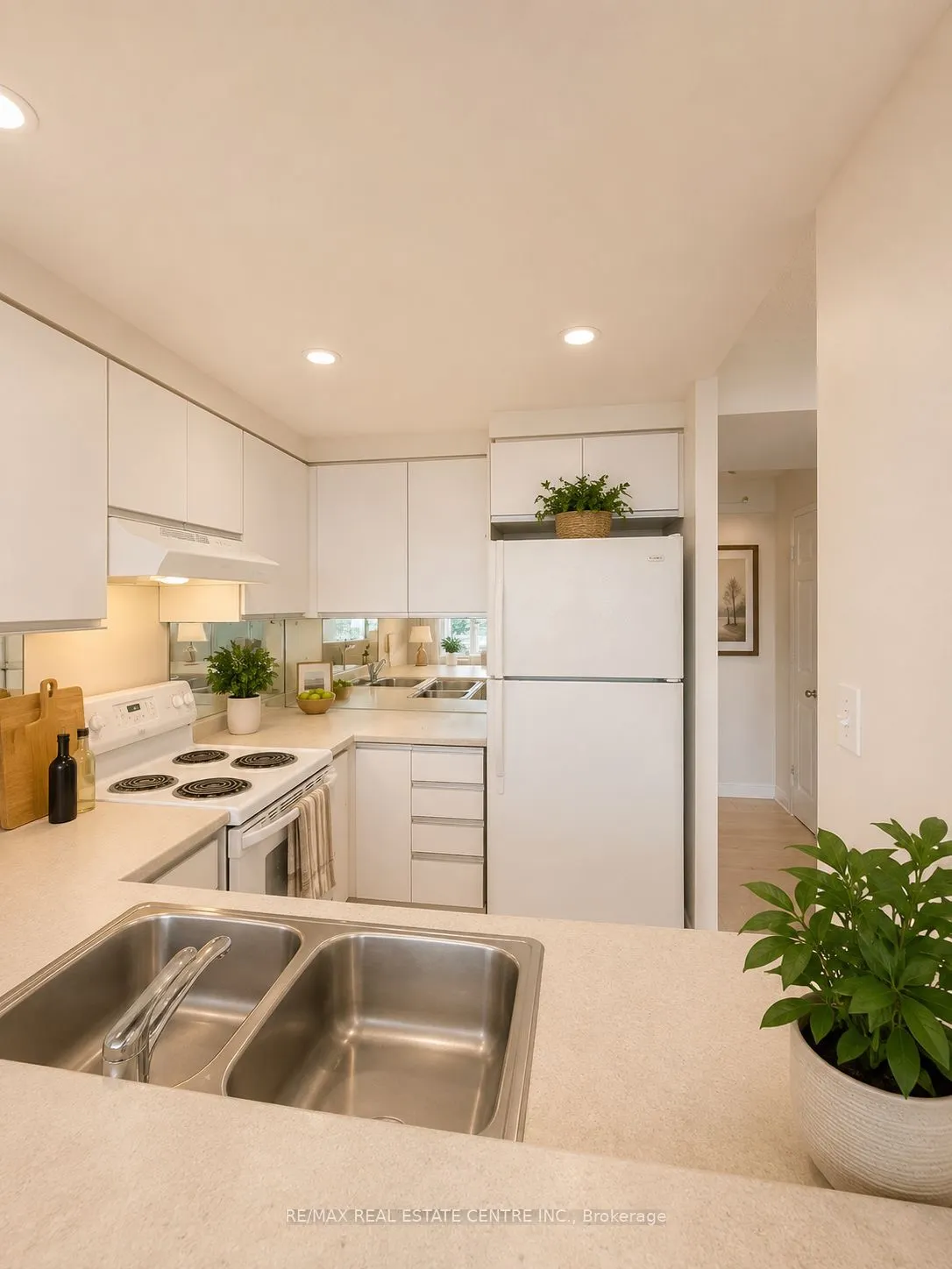 2177 Burnhamthorpe Road W #1007