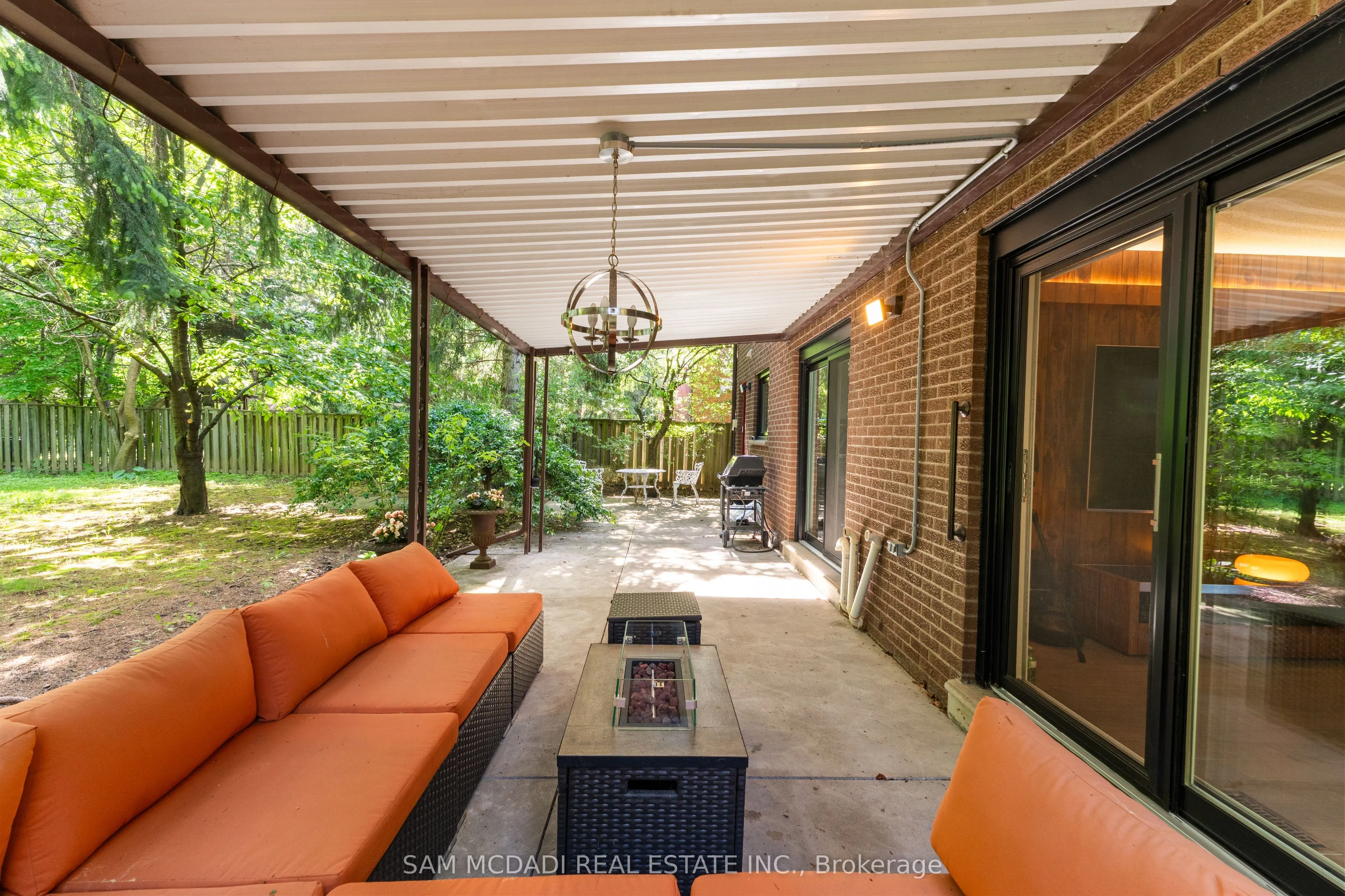 5 Canterbury Crescent