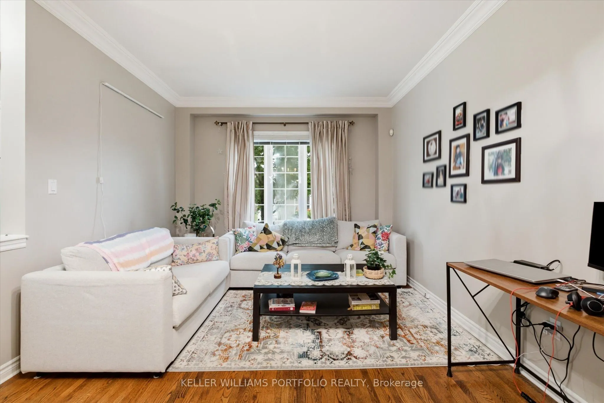 2153 Meadowglen Drive
