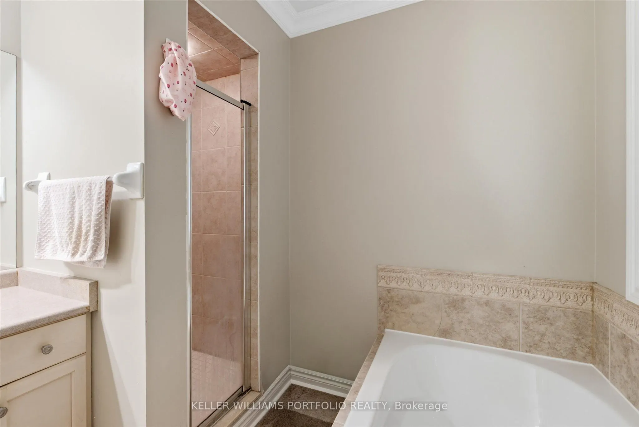 2153 Meadowglen Drive