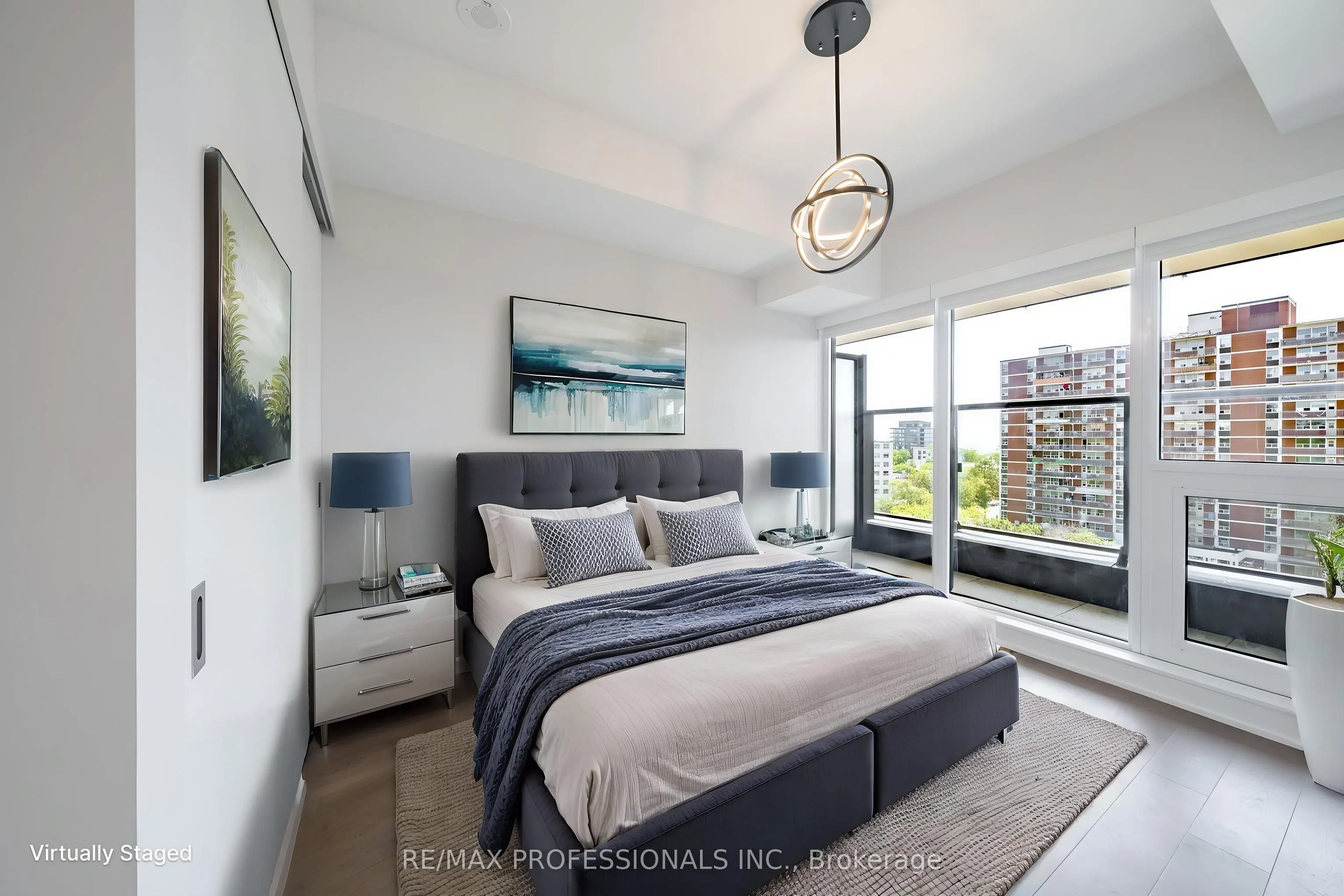 21 Park Street E #816