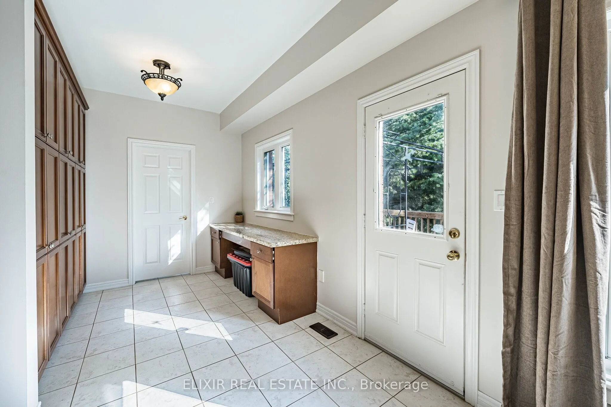76 North Riverdale Drive