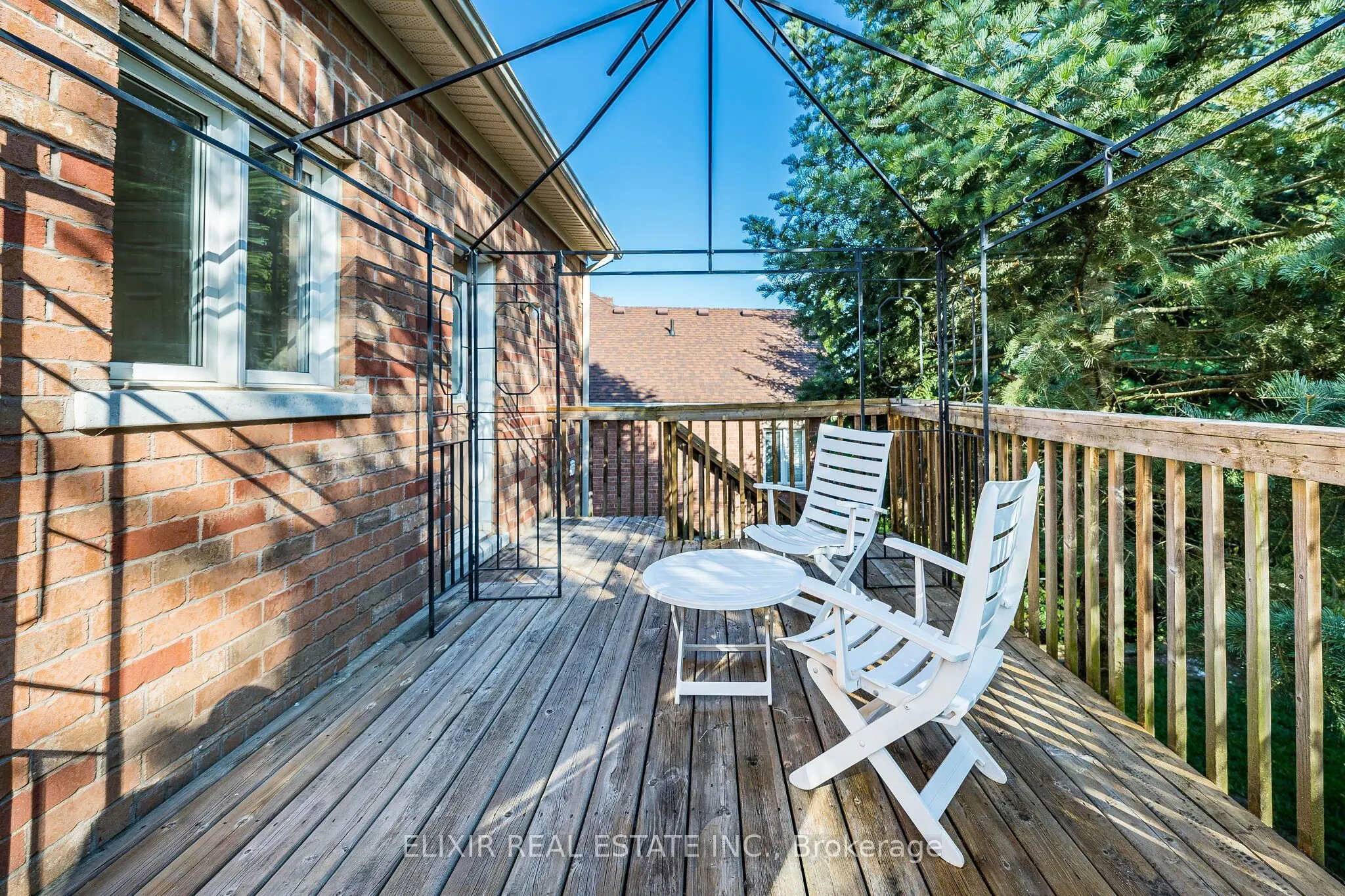 76 North Riverdale Drive