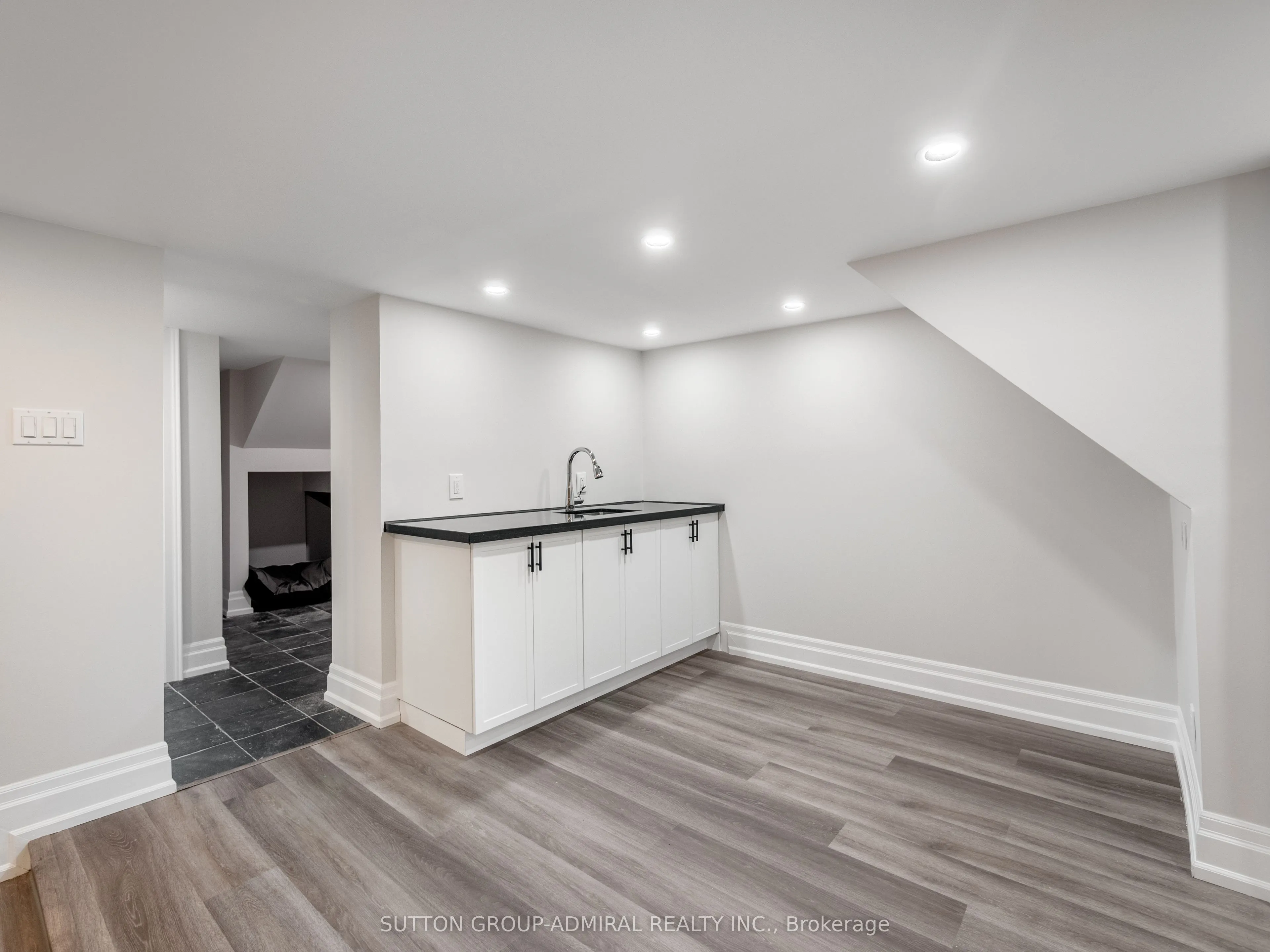 70 Lake Shore Drive