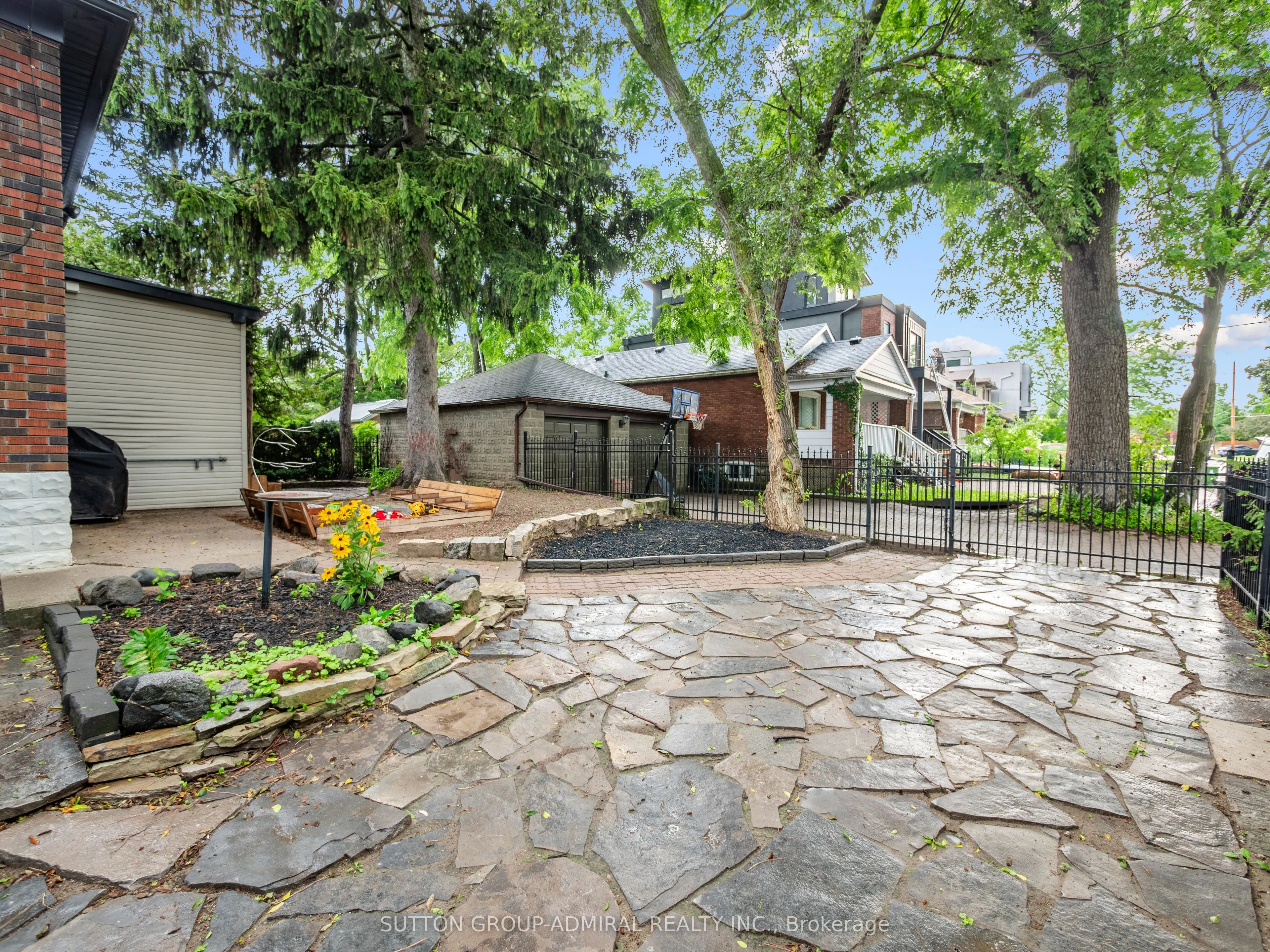 70 Lake Shore Drive
