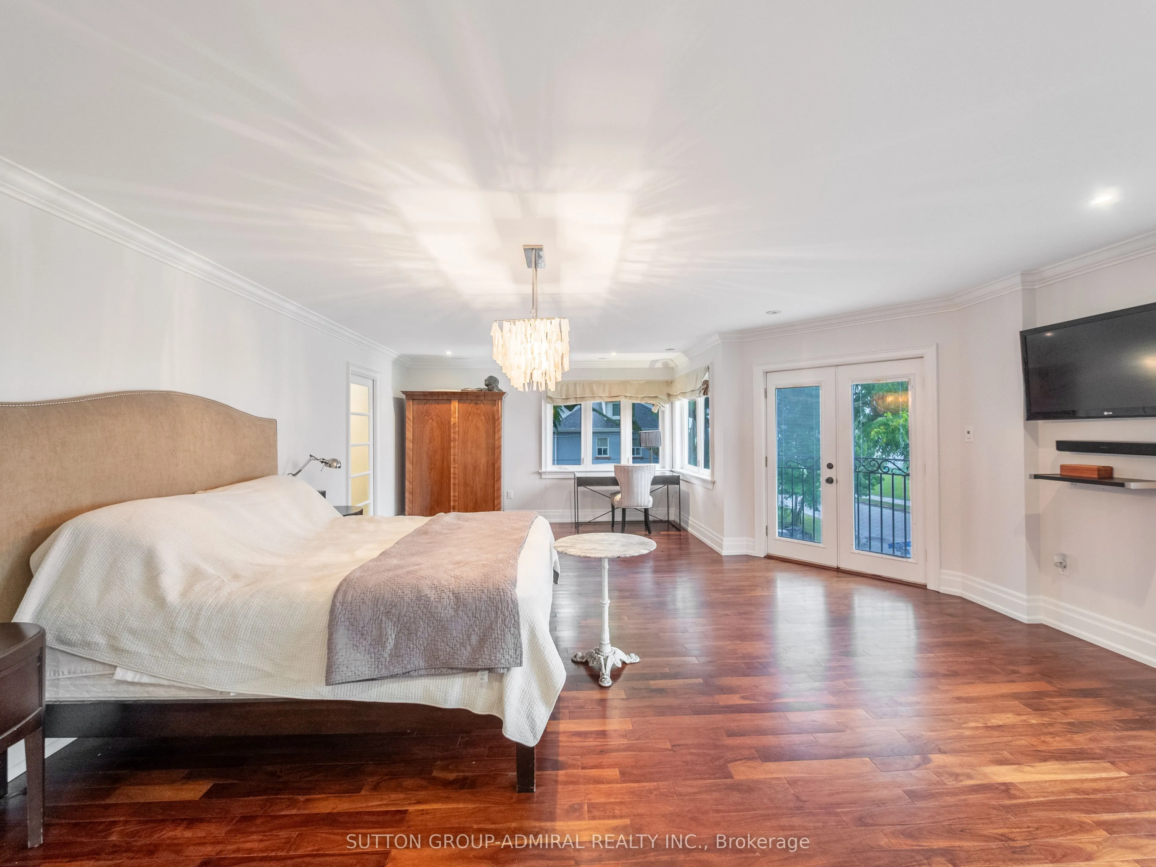 70 Lake Shore Drive