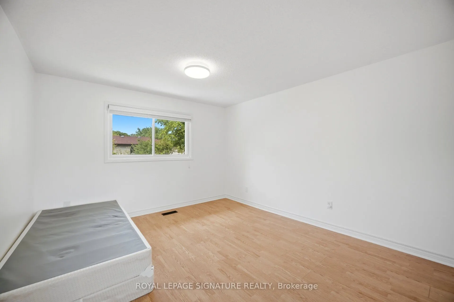 3453 Hannibal Road