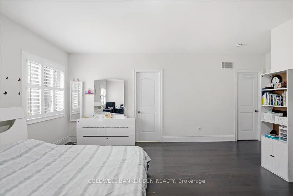 87 James Walker Avenue