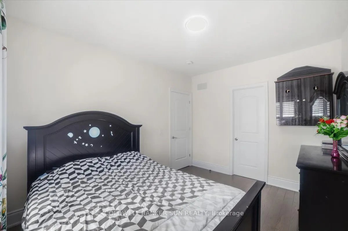 87 James Walker Avenue