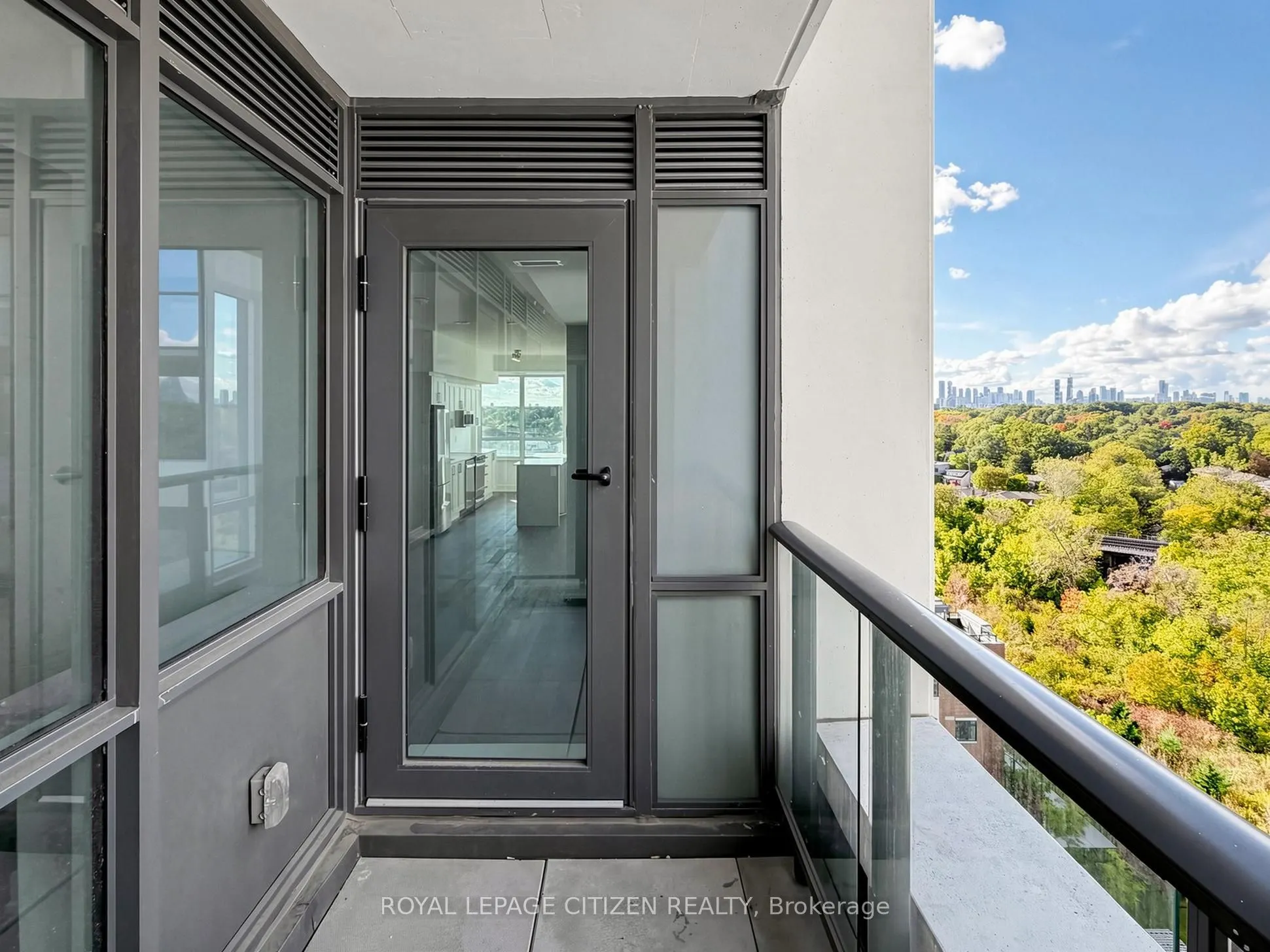 1063 Douglas McCurdy Comm #907