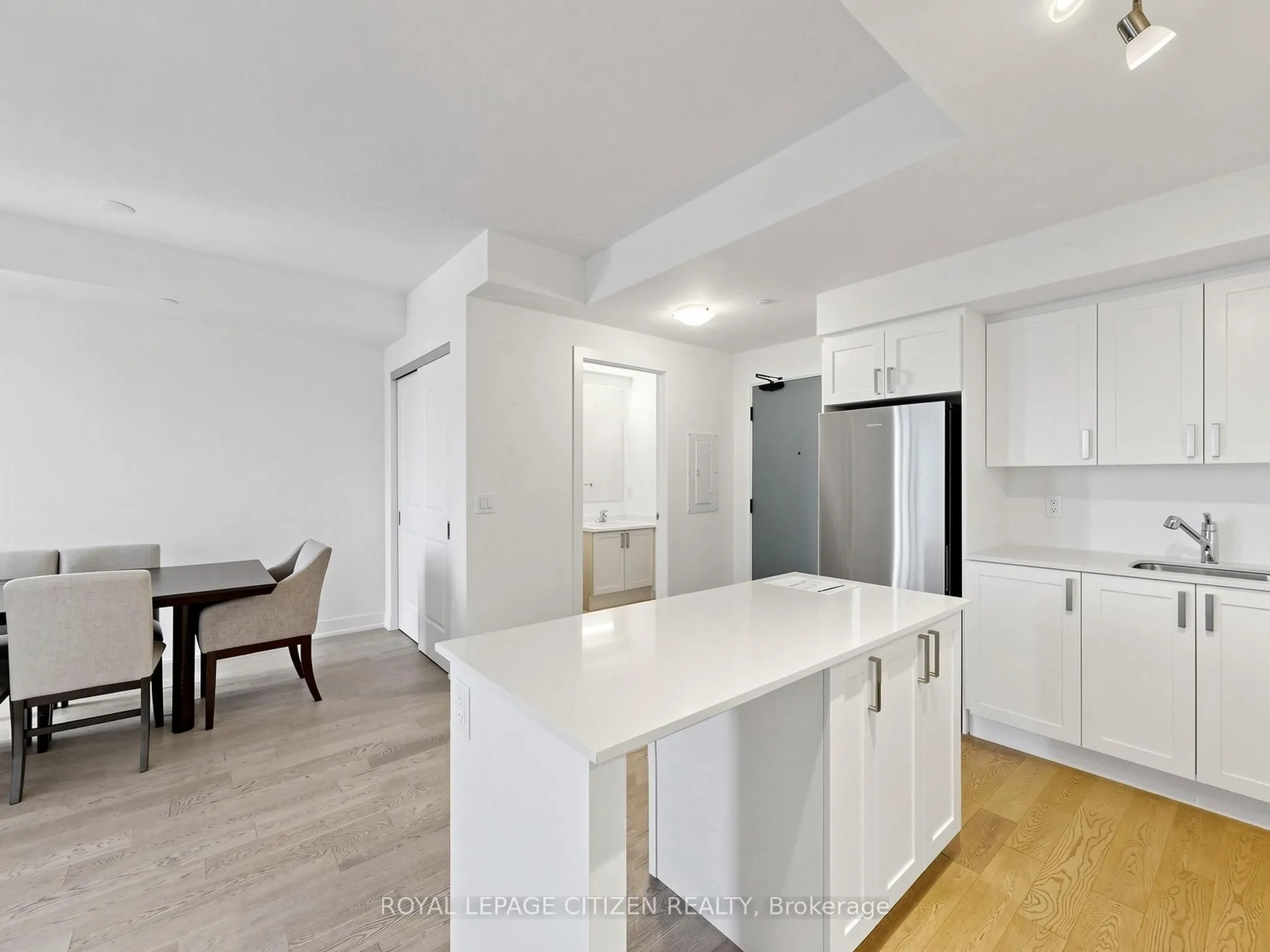 1063 DOUGLAS MCCURDY COMM #1208