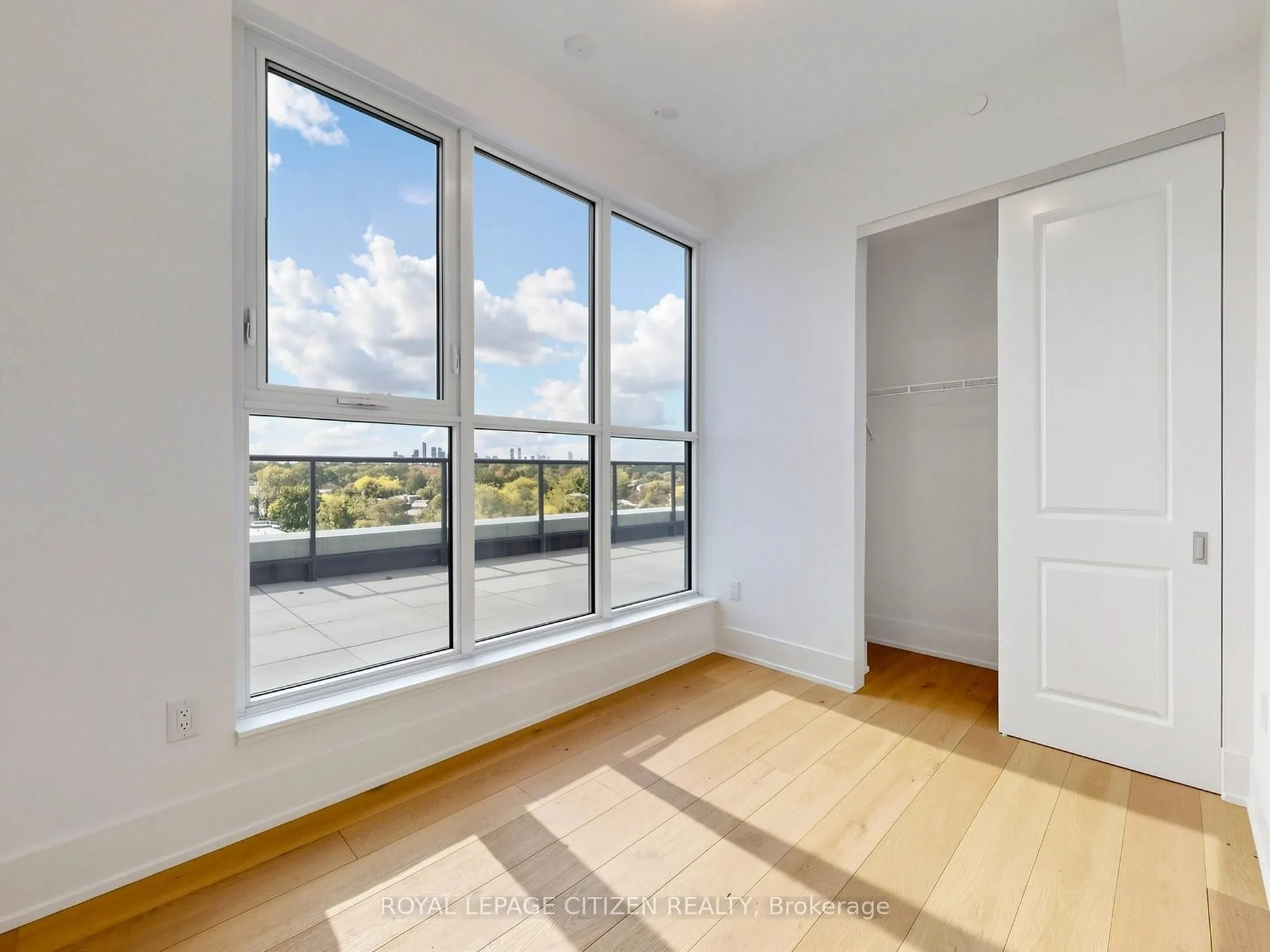 1063 Douglas McCurdy Comm #701