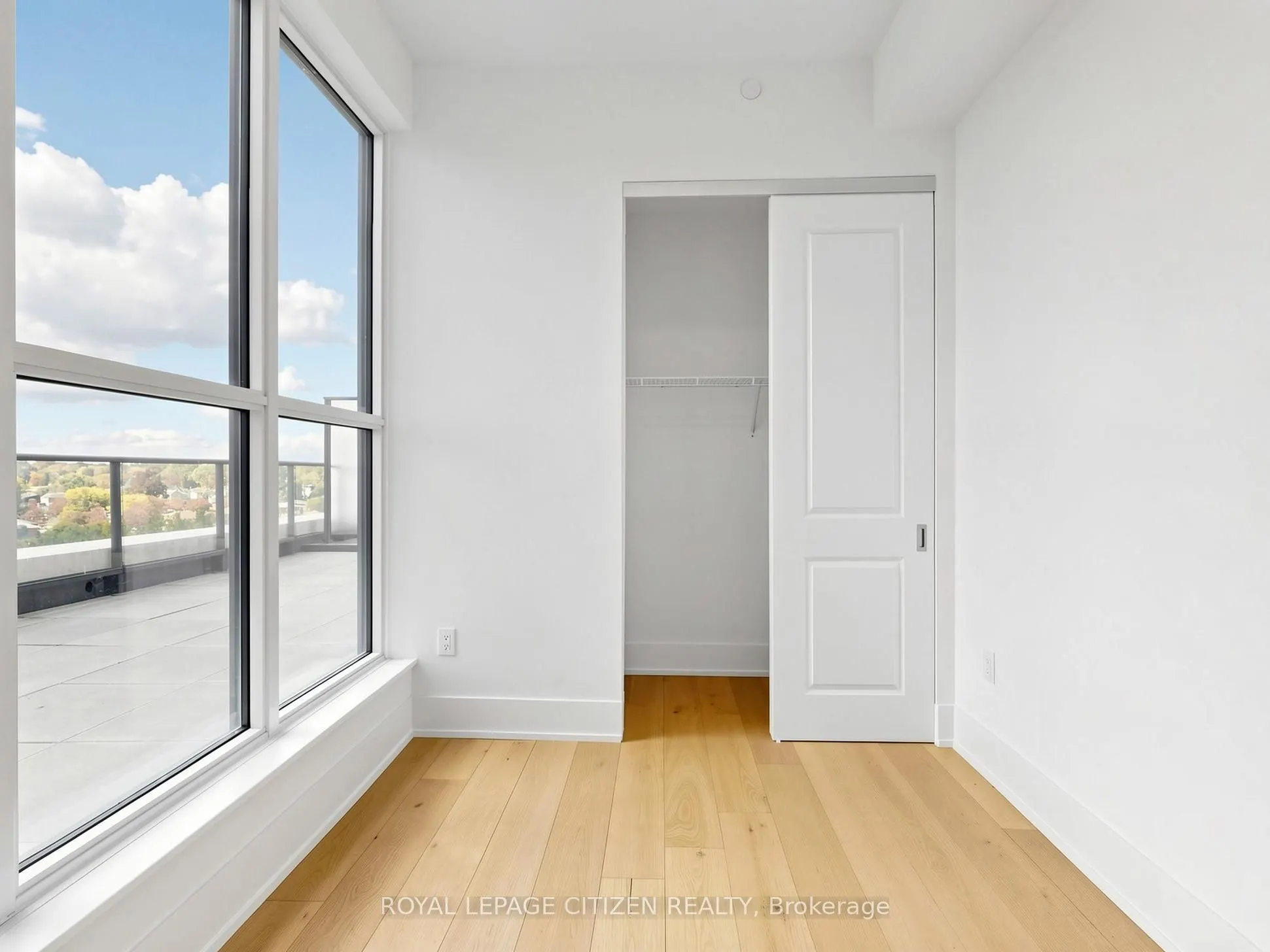 1063 Douglas McCurdy Comm #701