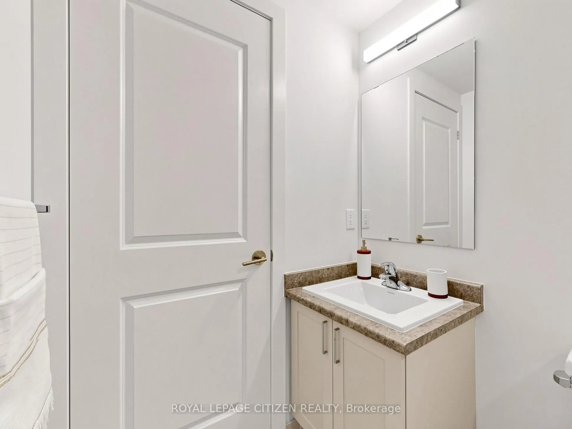 1063 Douglas McCurdy Comm #104