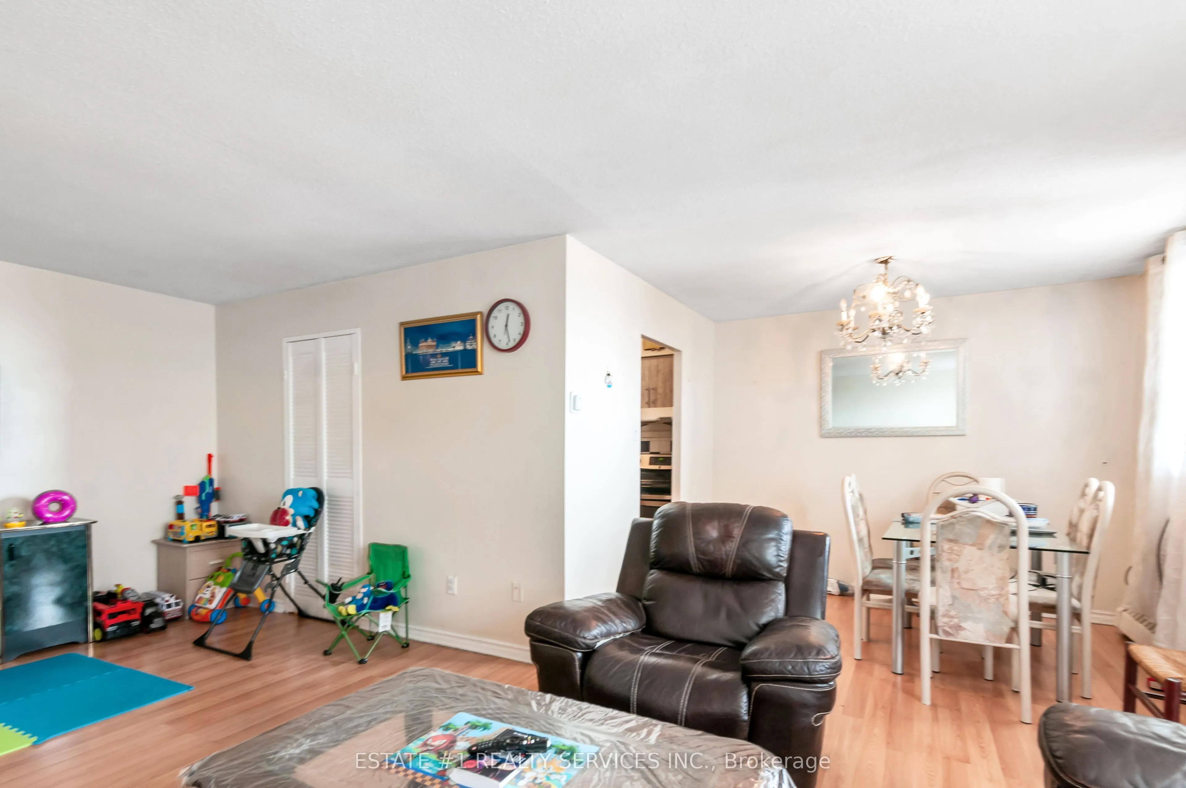 3555 Derry Road E #402