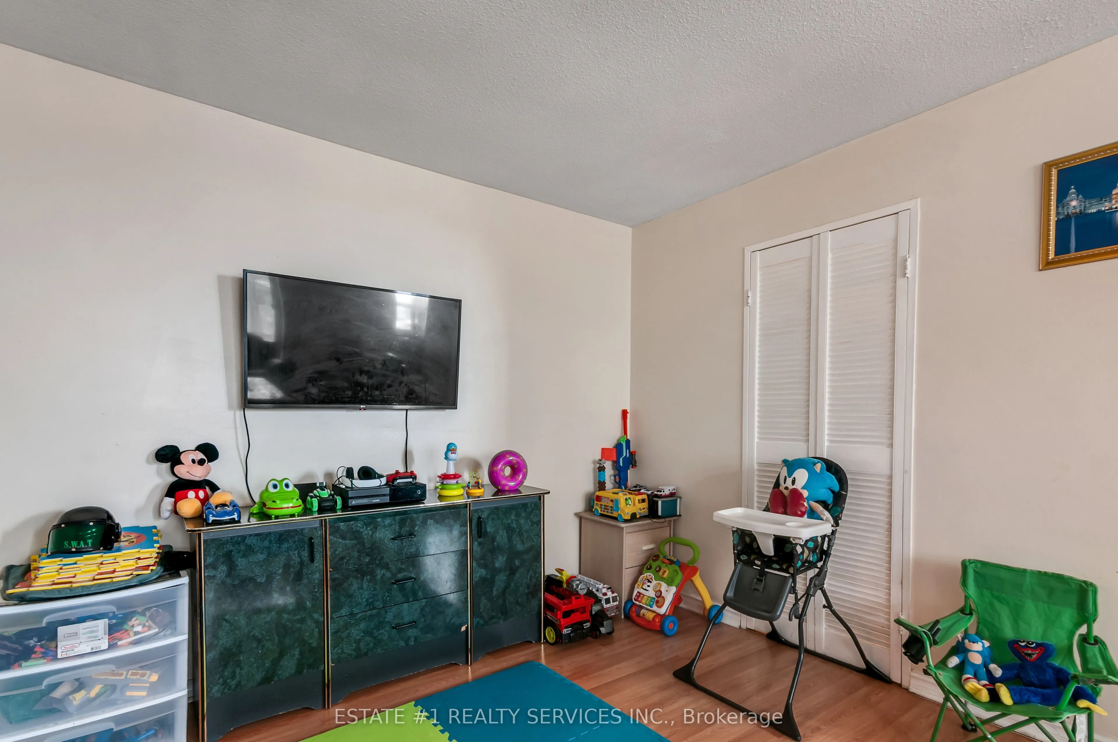3555 Derry Road E #402
