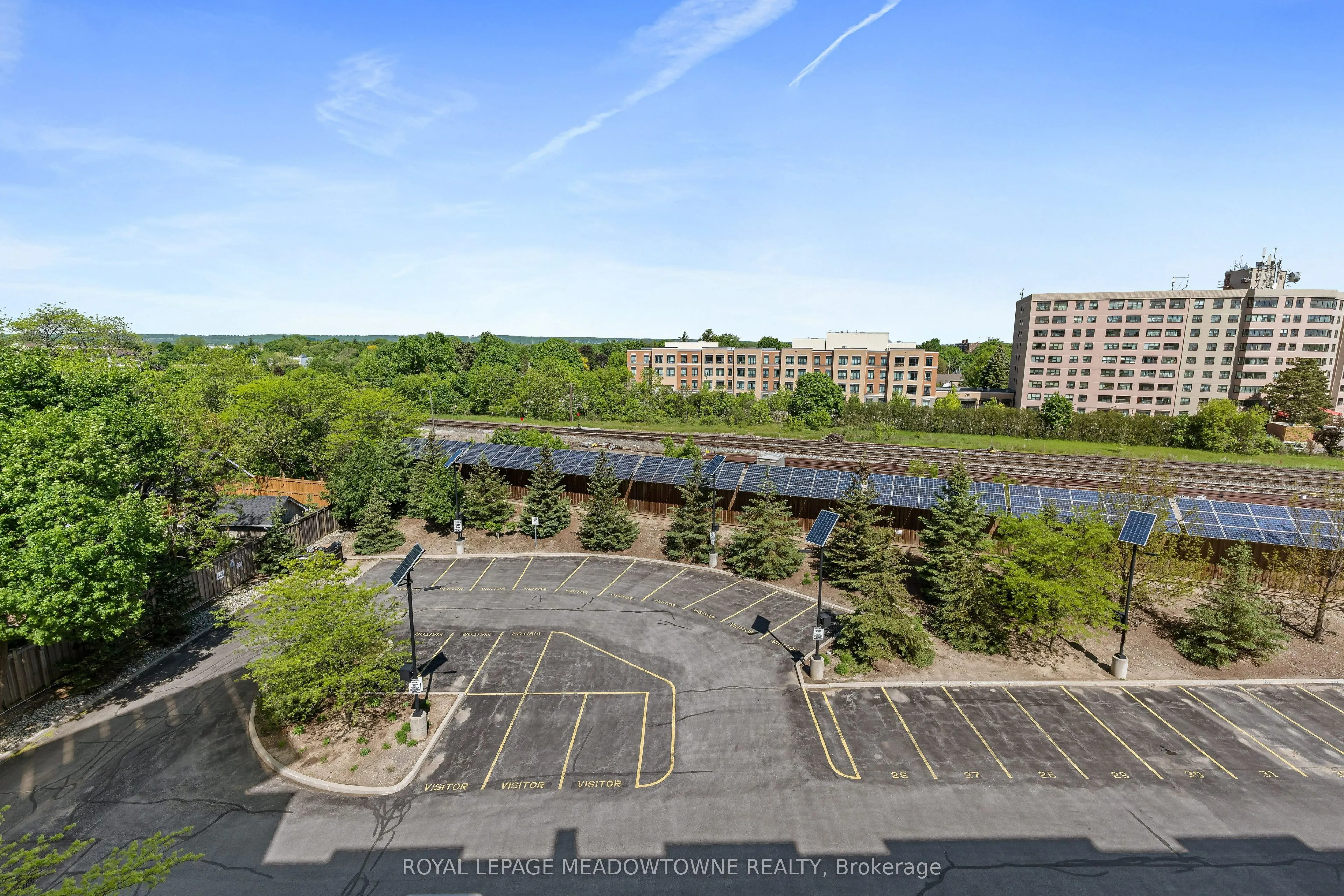 383 Main Street E #520