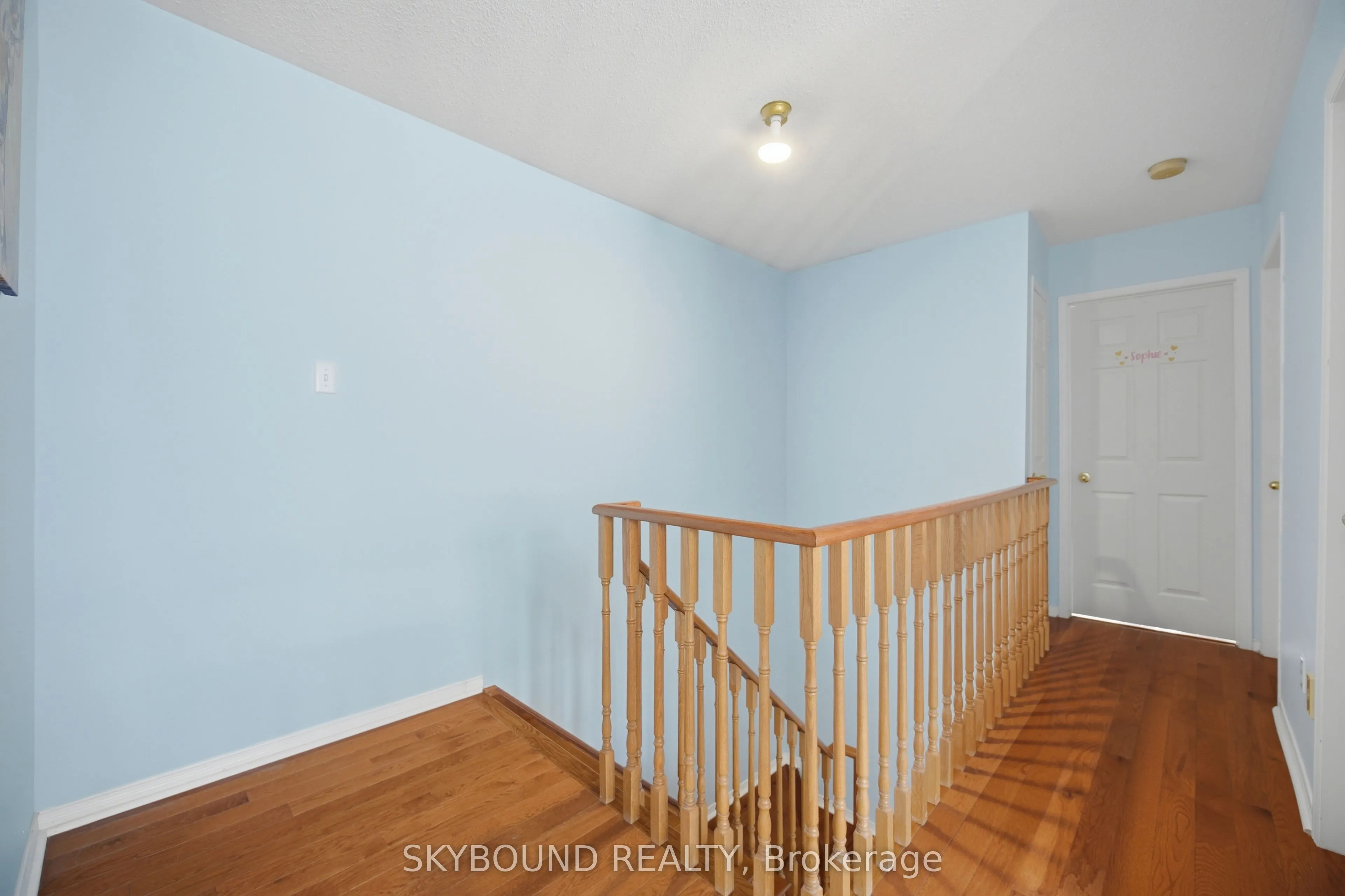 3906 Zenith Court