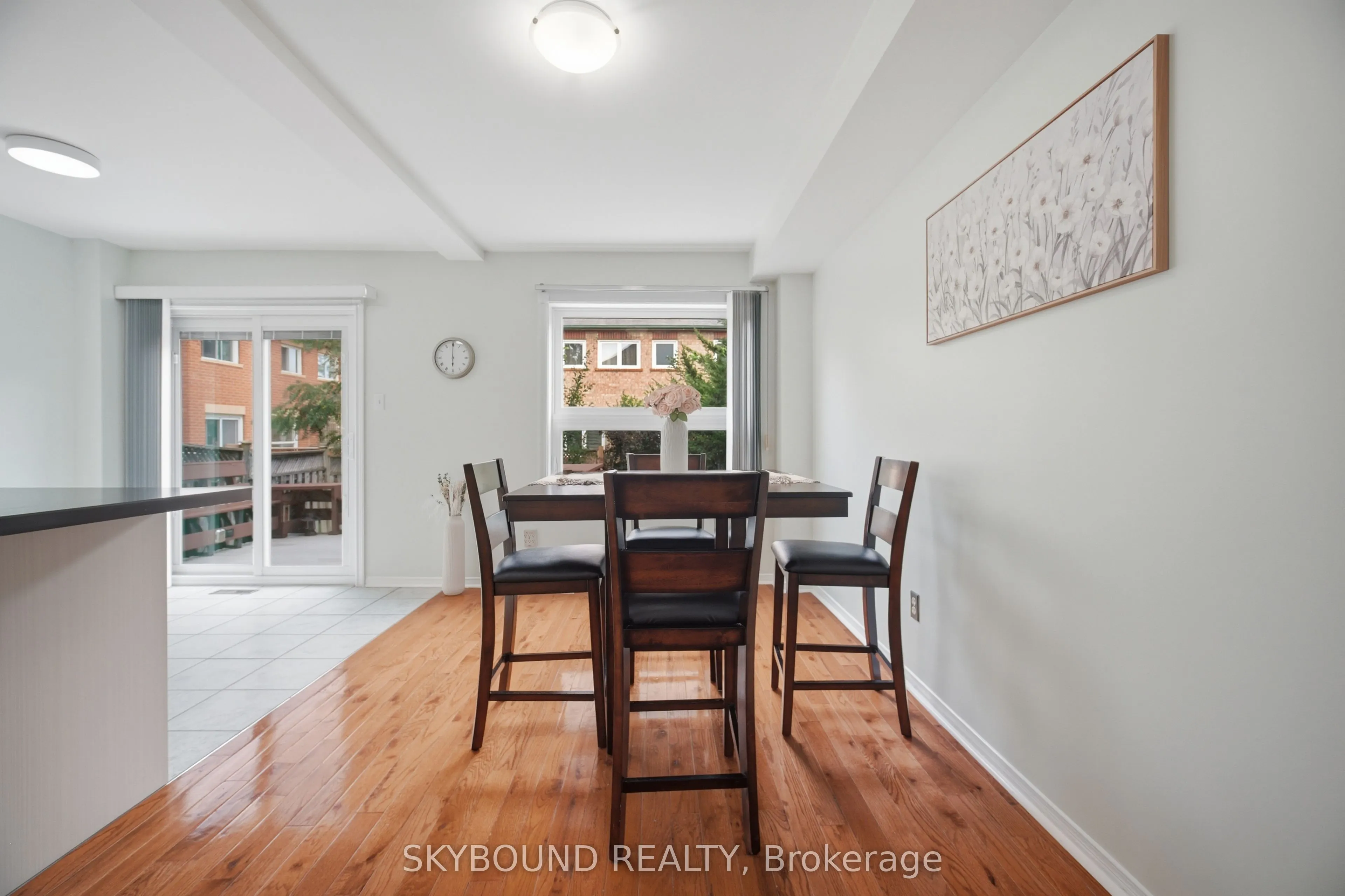 3906 Zenith Court