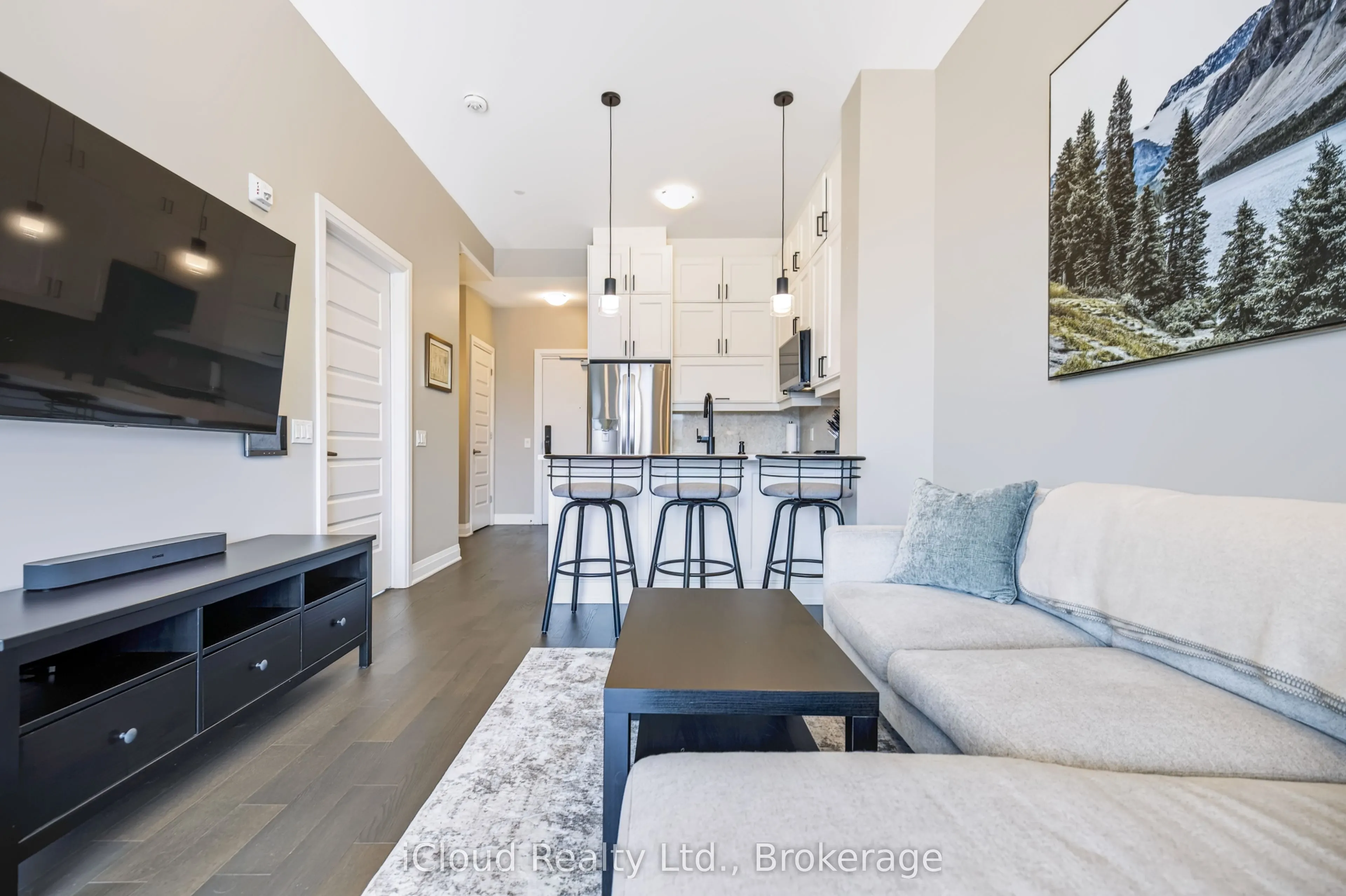 460 Gordon Krantz Avenue #612