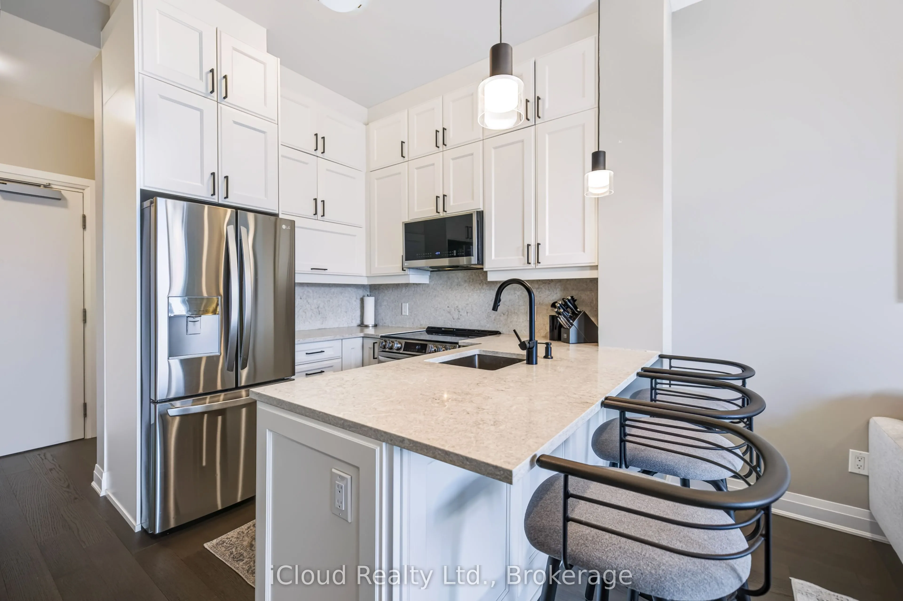 460 Gordon Krantz Avenue #612