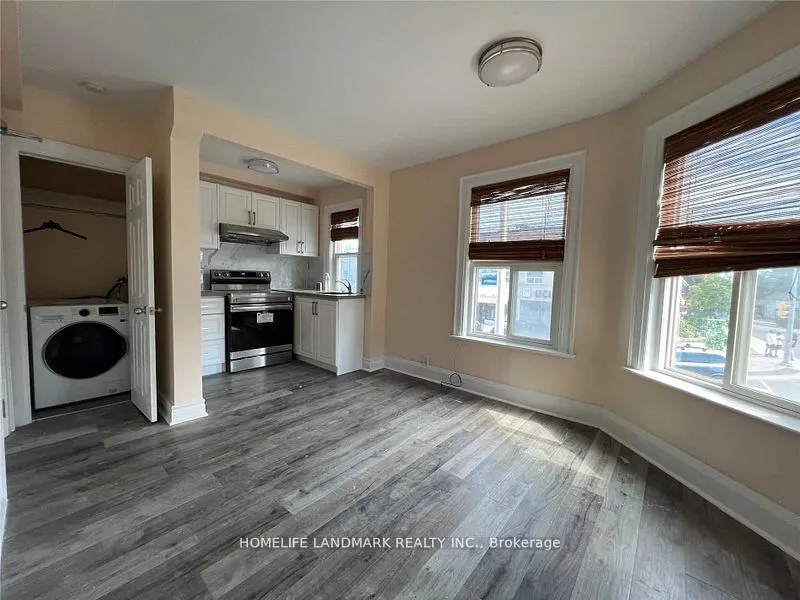 2400 Bloor Street W