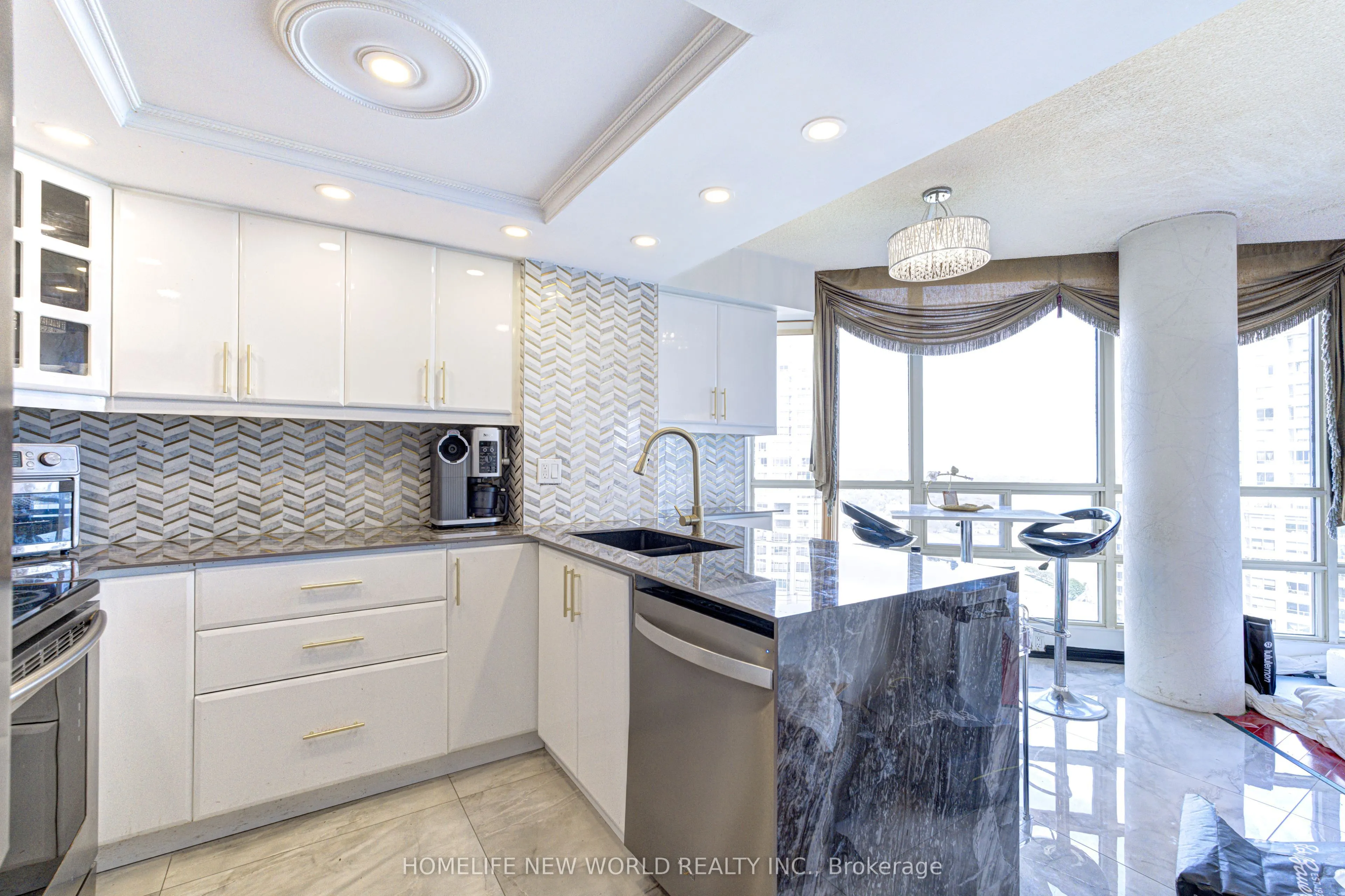 45 Kingsbridge Garden Circle #2704