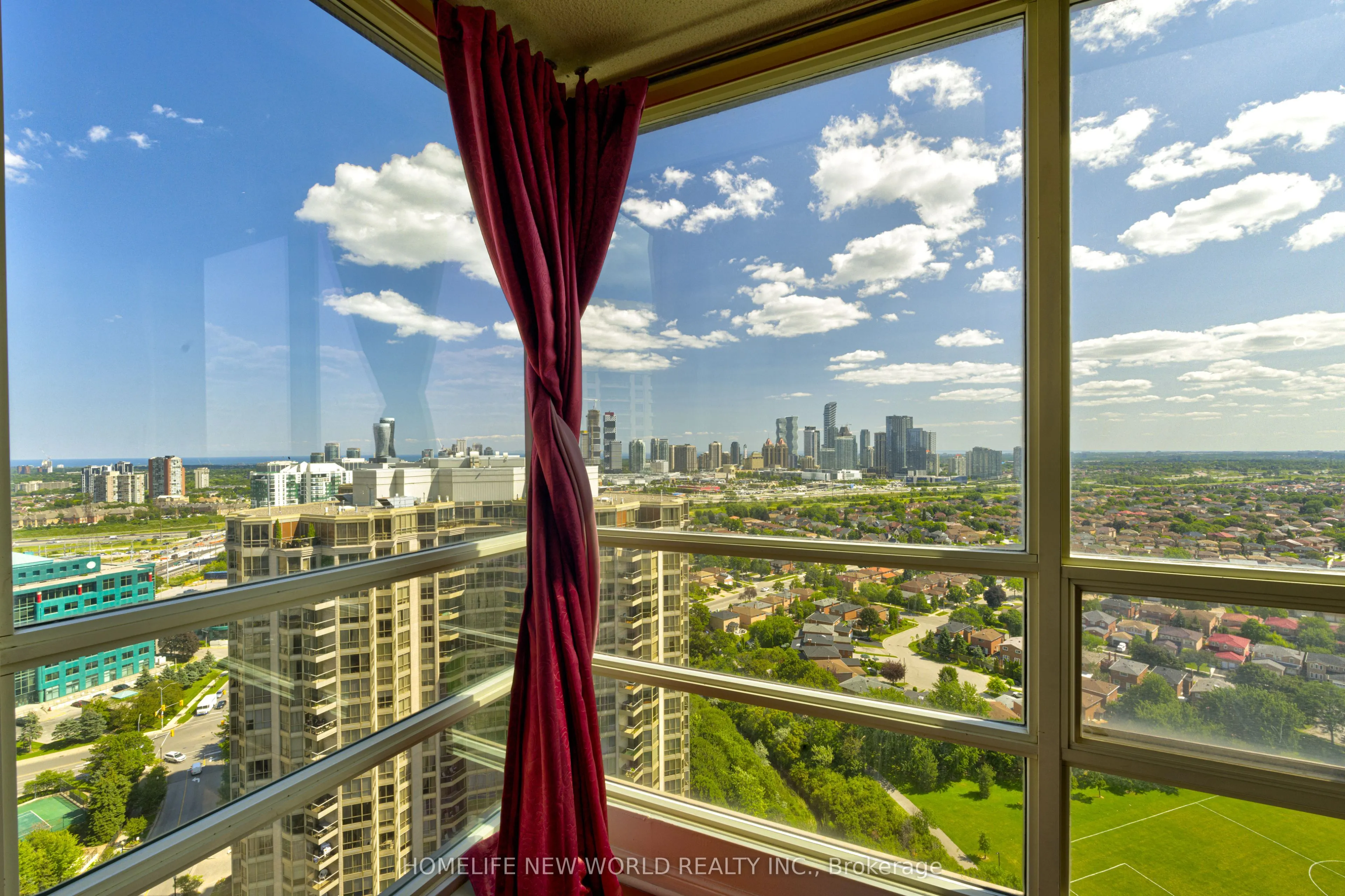 45 Kingsbridge Garden Circle #2704