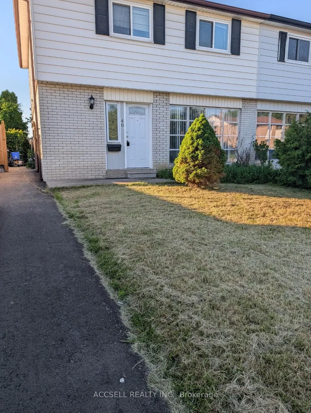 40 Flamingo Crescent